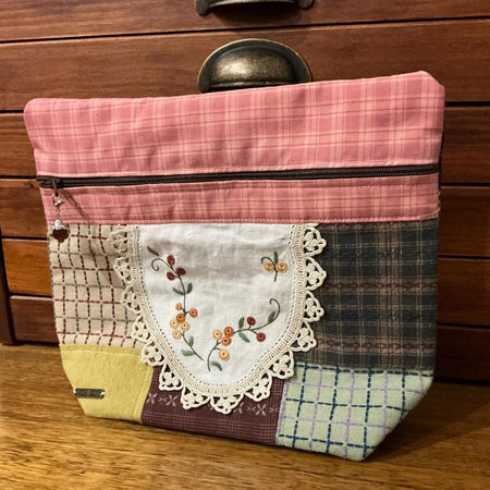 VINTAGE TREASURES - Small bag / pouch