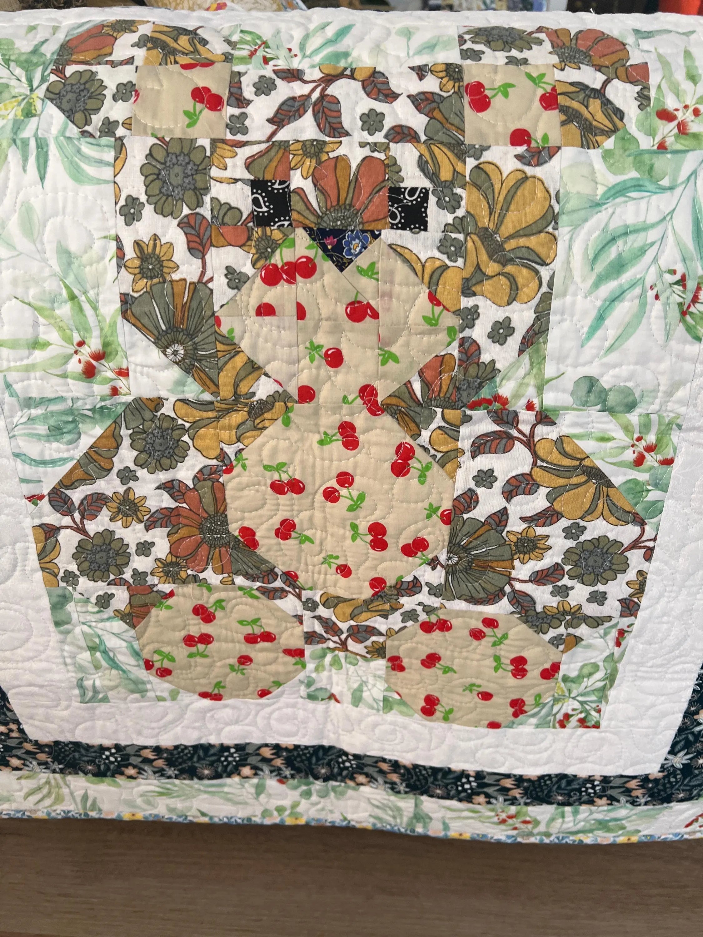 Handmade Teddy Bear Baby Quilt: Soft Cotton Nursery Blanket