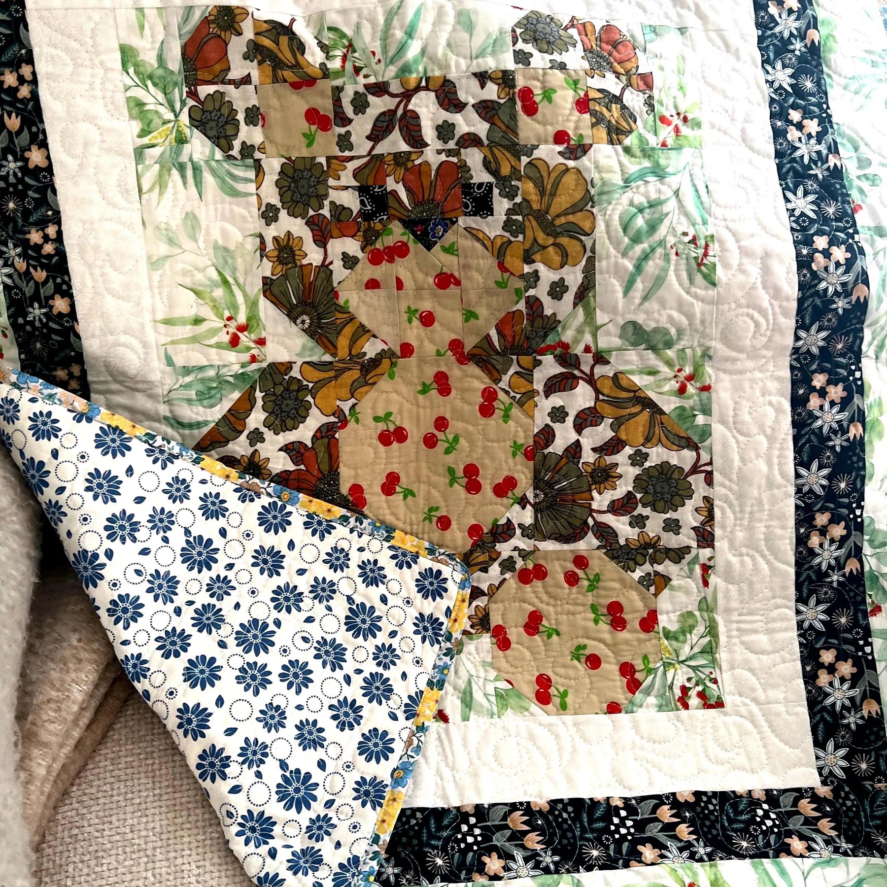 Handmade Teddy Bear Baby Quilt: Soft Cotton Nursery Blanket