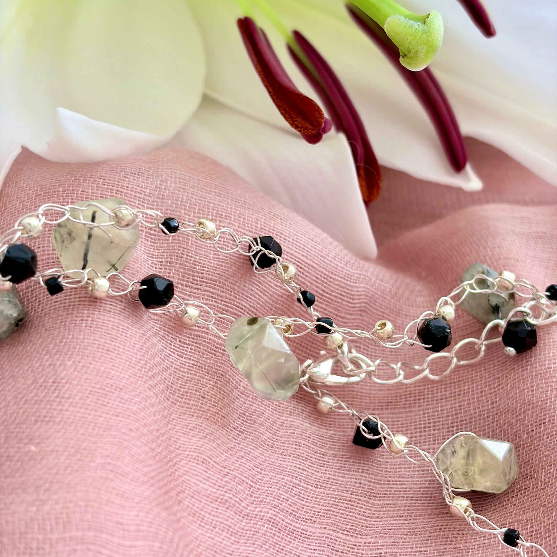 Prehnite & Onyx Crochet Necklace “Dream”