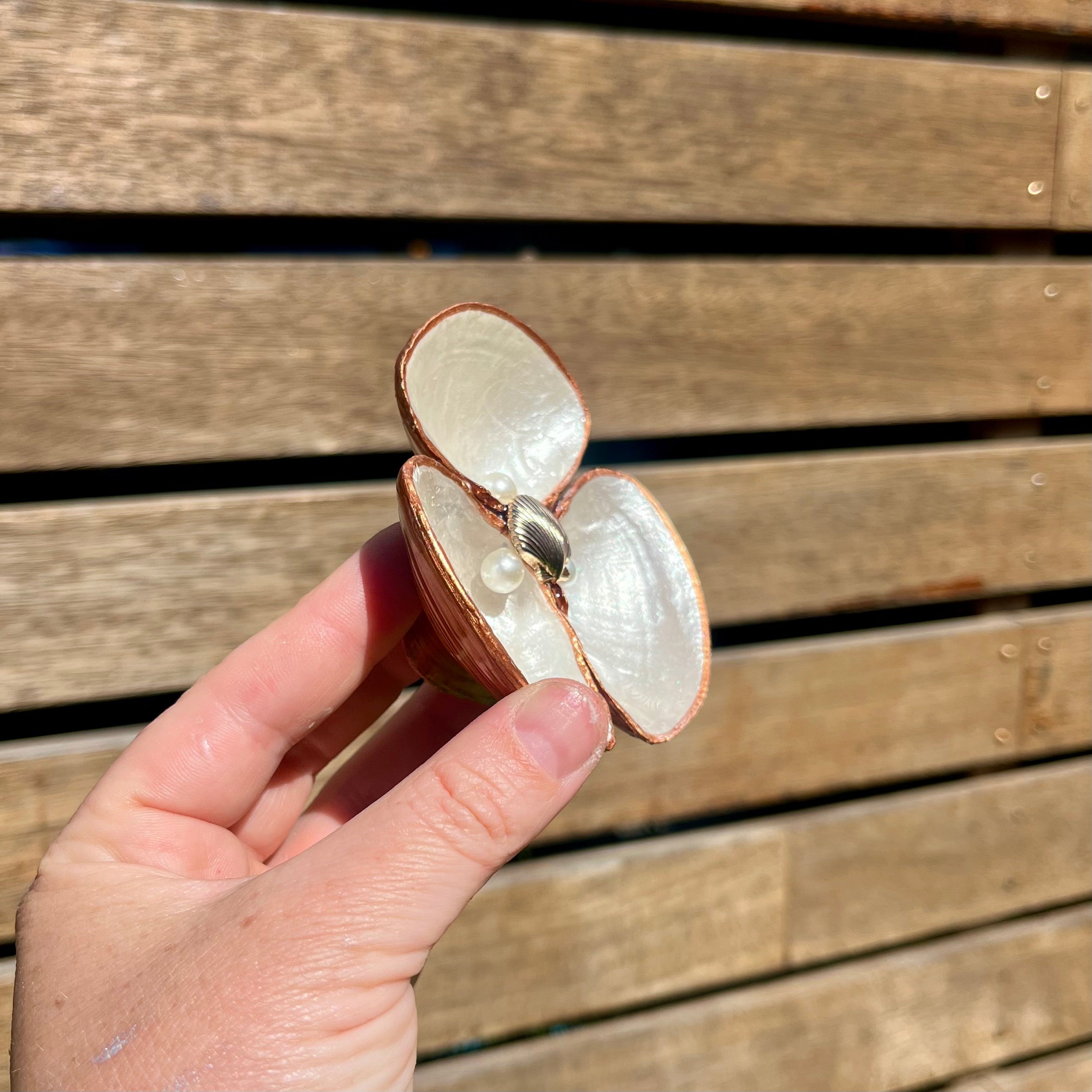 Trinket Dish With Scallop & Pearls