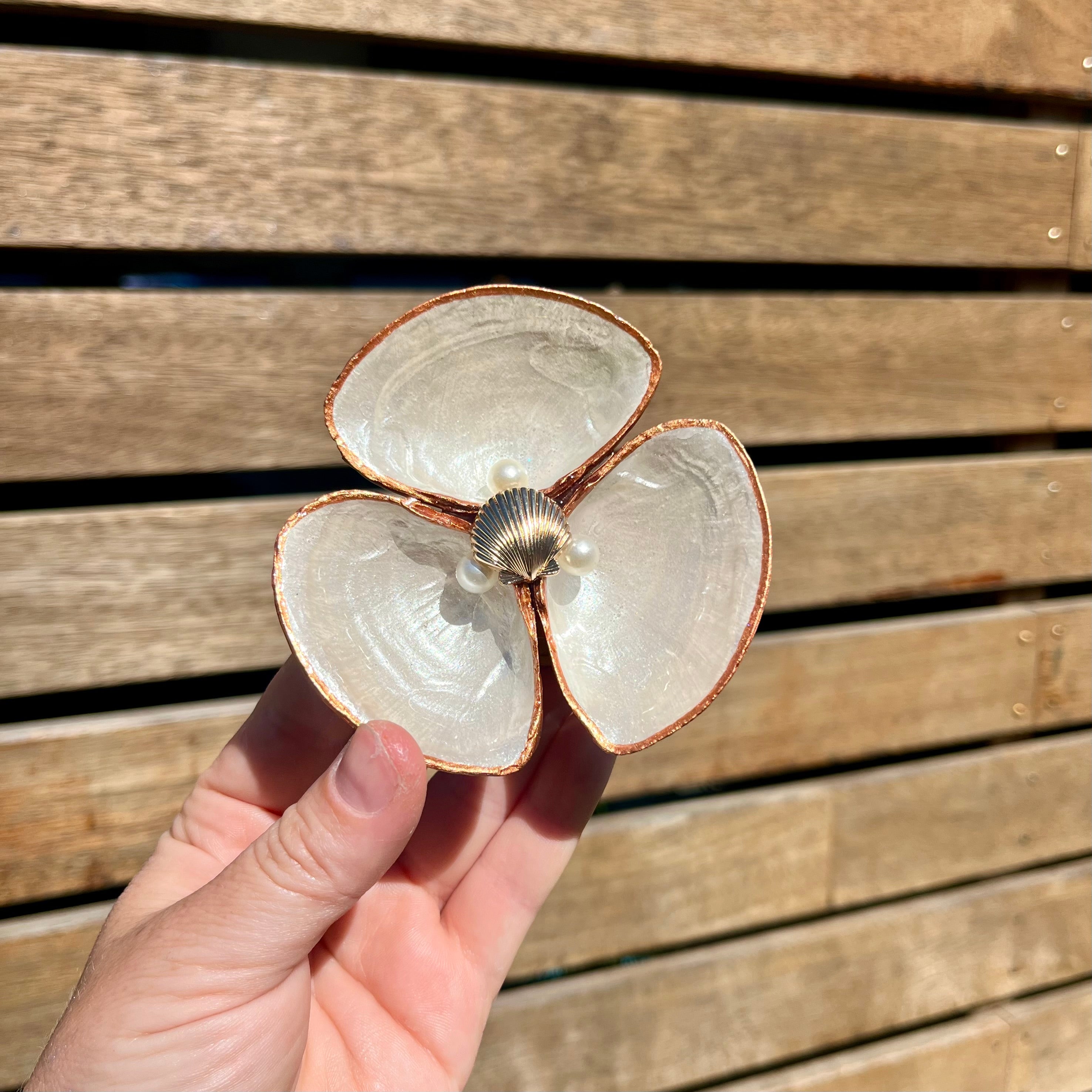 Trinket Dish With Scallop & Pearls