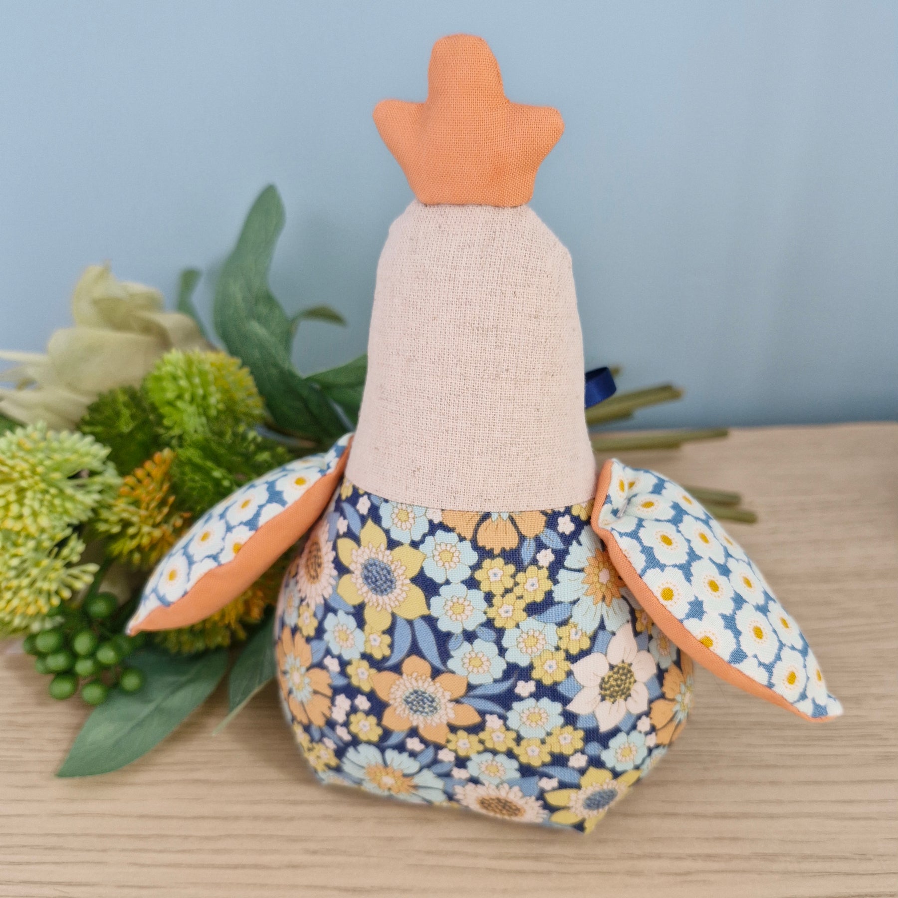 Henrietta Hen - Wallflower Blue