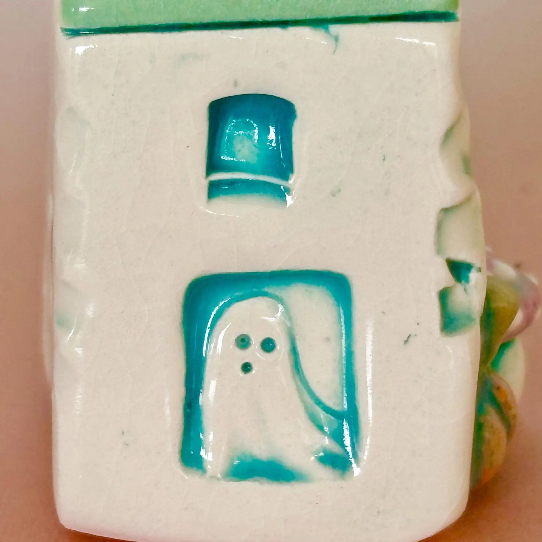 Spooky Mini Ceramic Haunted House 001