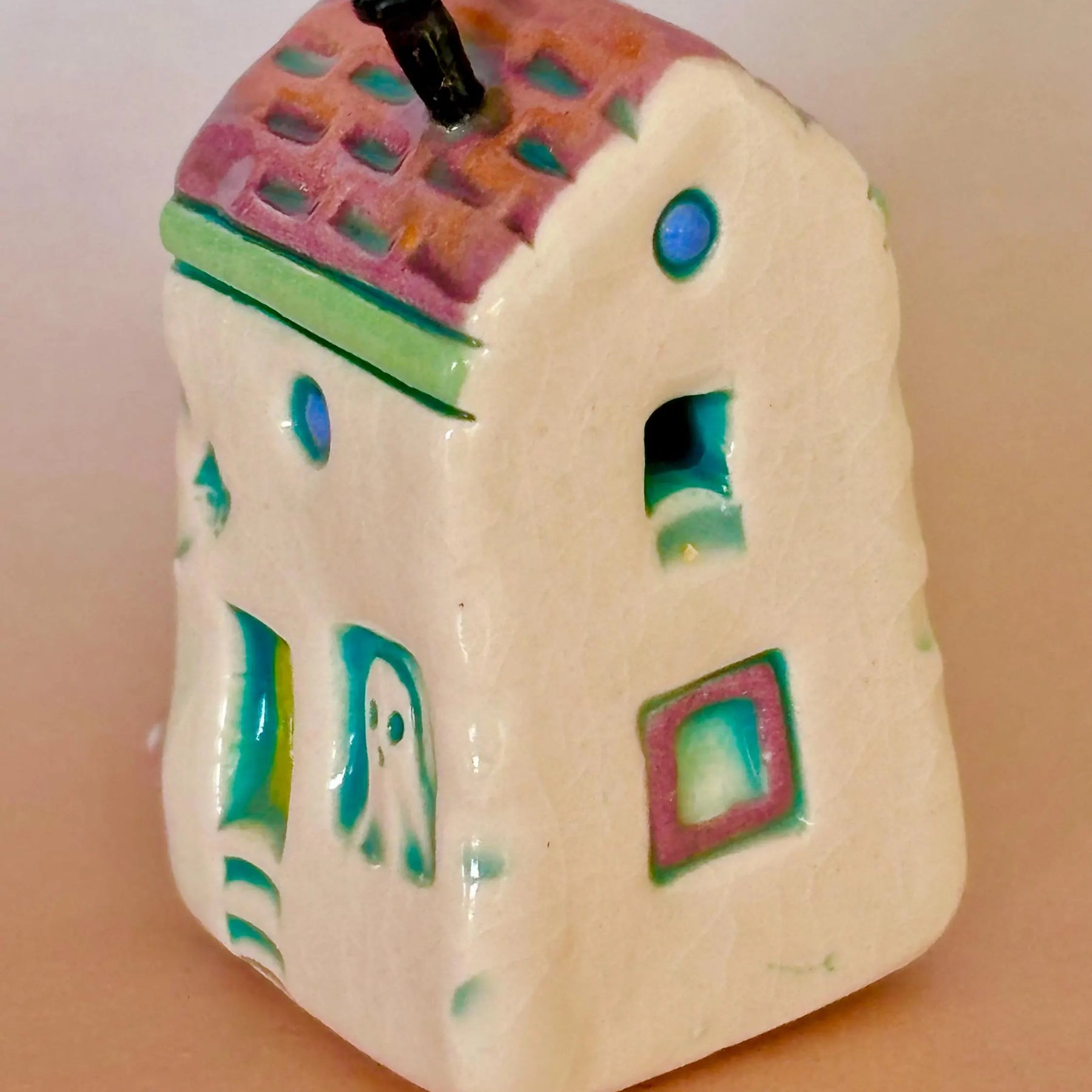 Spooky Mini Ceramic Haunted House 001