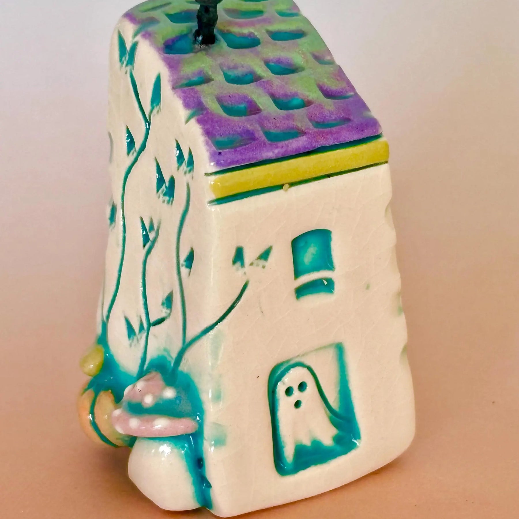 Spooky Mini Ceramic Haunted House 003