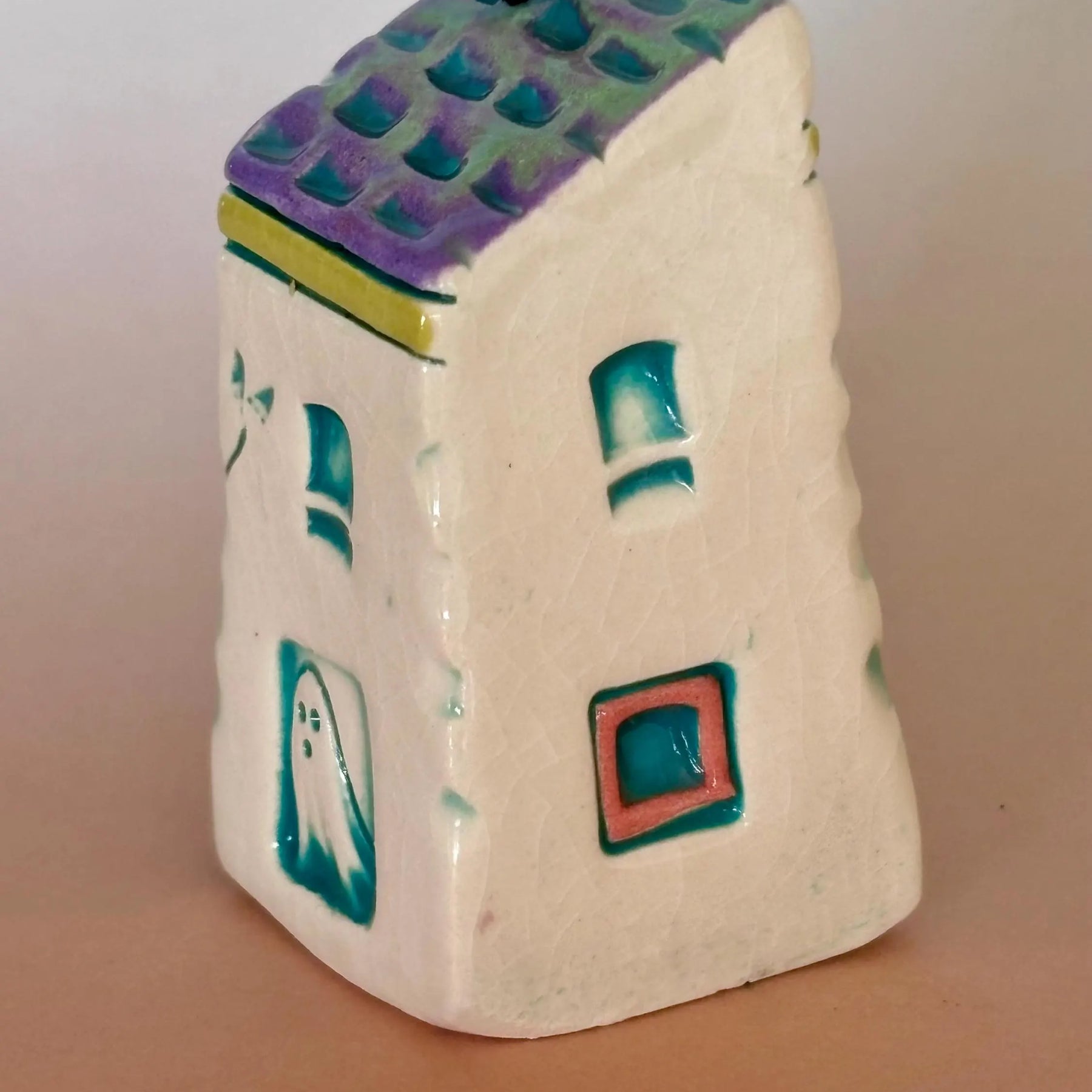 Spooky Mini Ceramic Haunted House 003