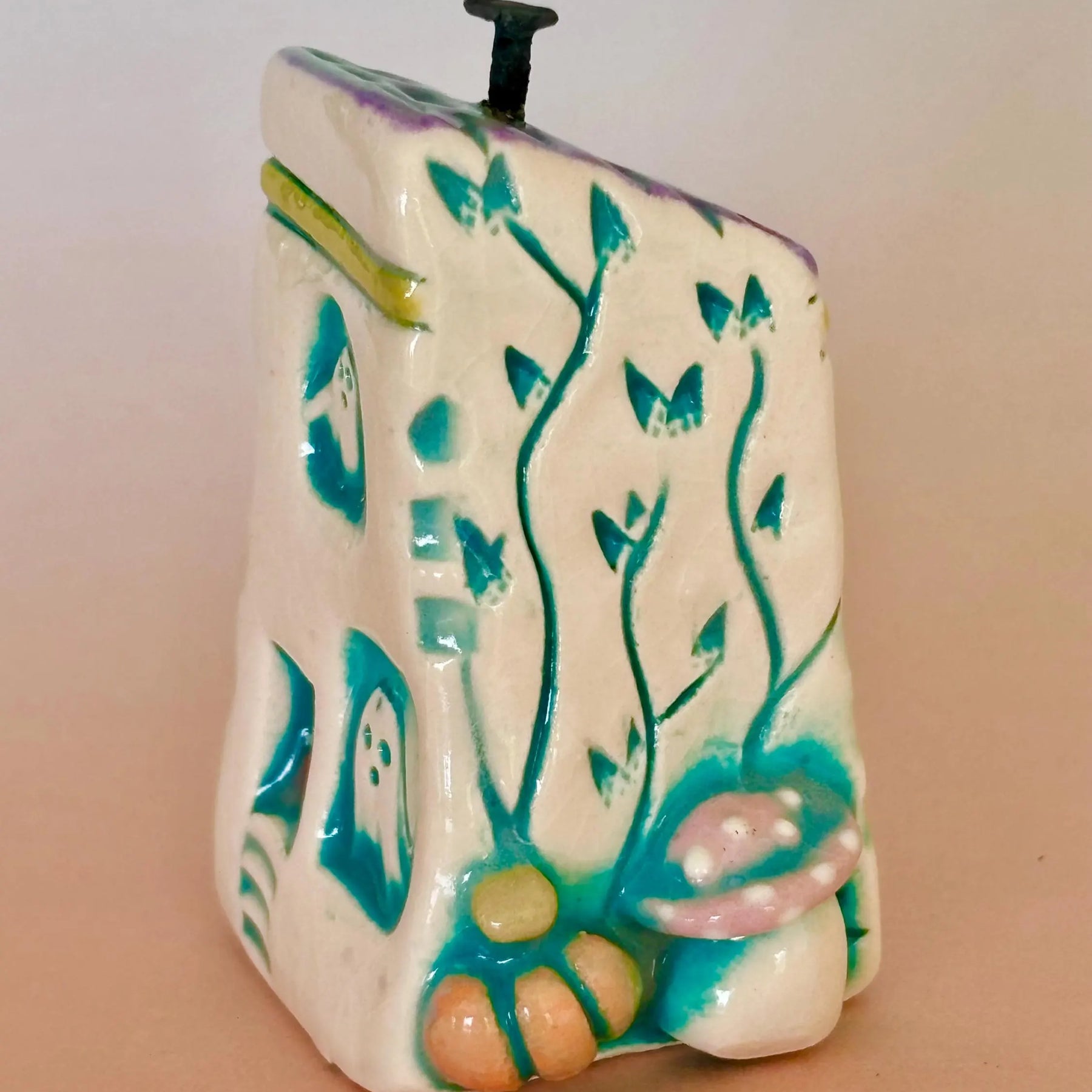 Spooky Mini Ceramic Haunted House 003