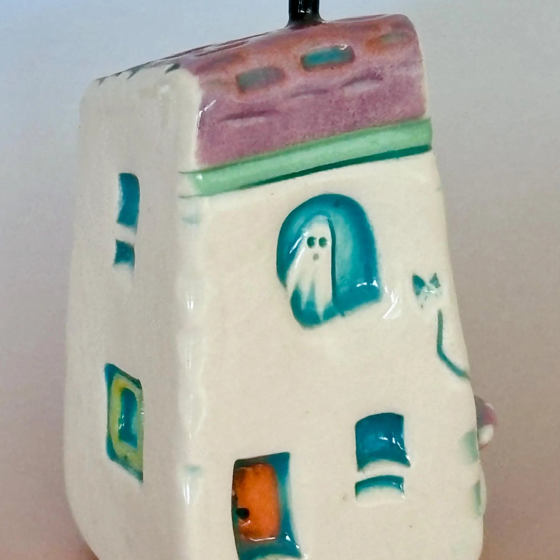 Spooky Mini Ceramic Haunted House 005