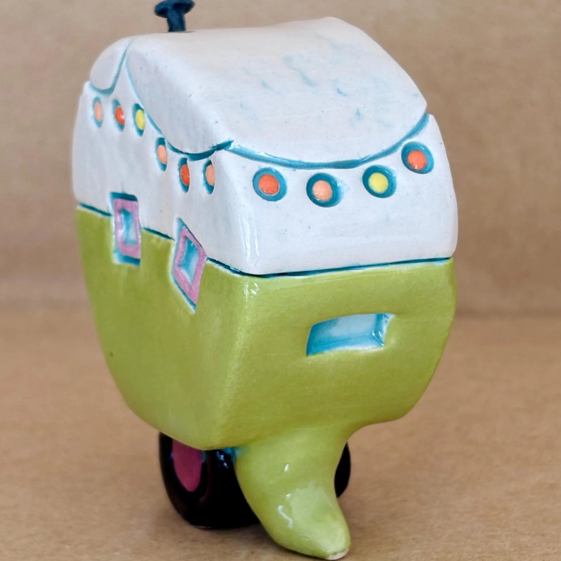 Small Retro Collectable Ceramic Caravan