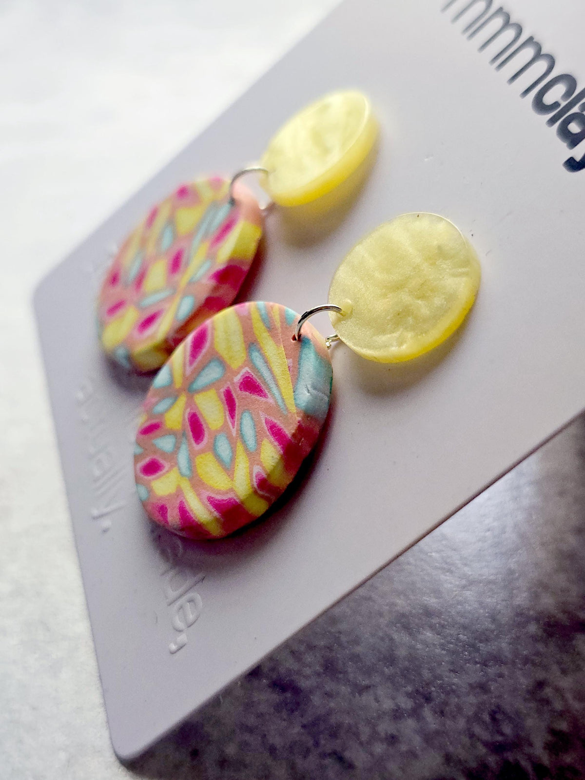 Pastel Yellow Double Disc Drops