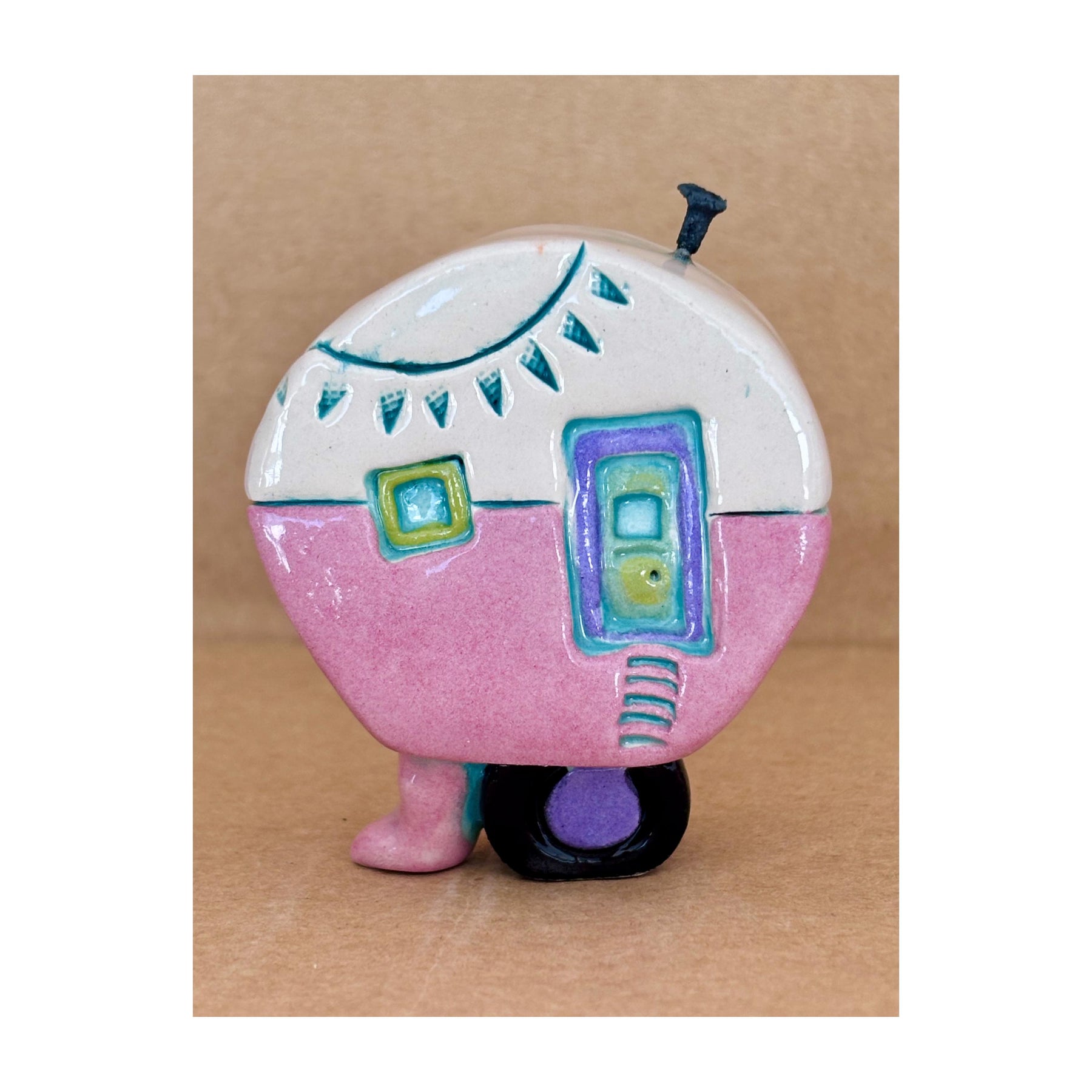 Small Retro Collectable Ceramic Caravan