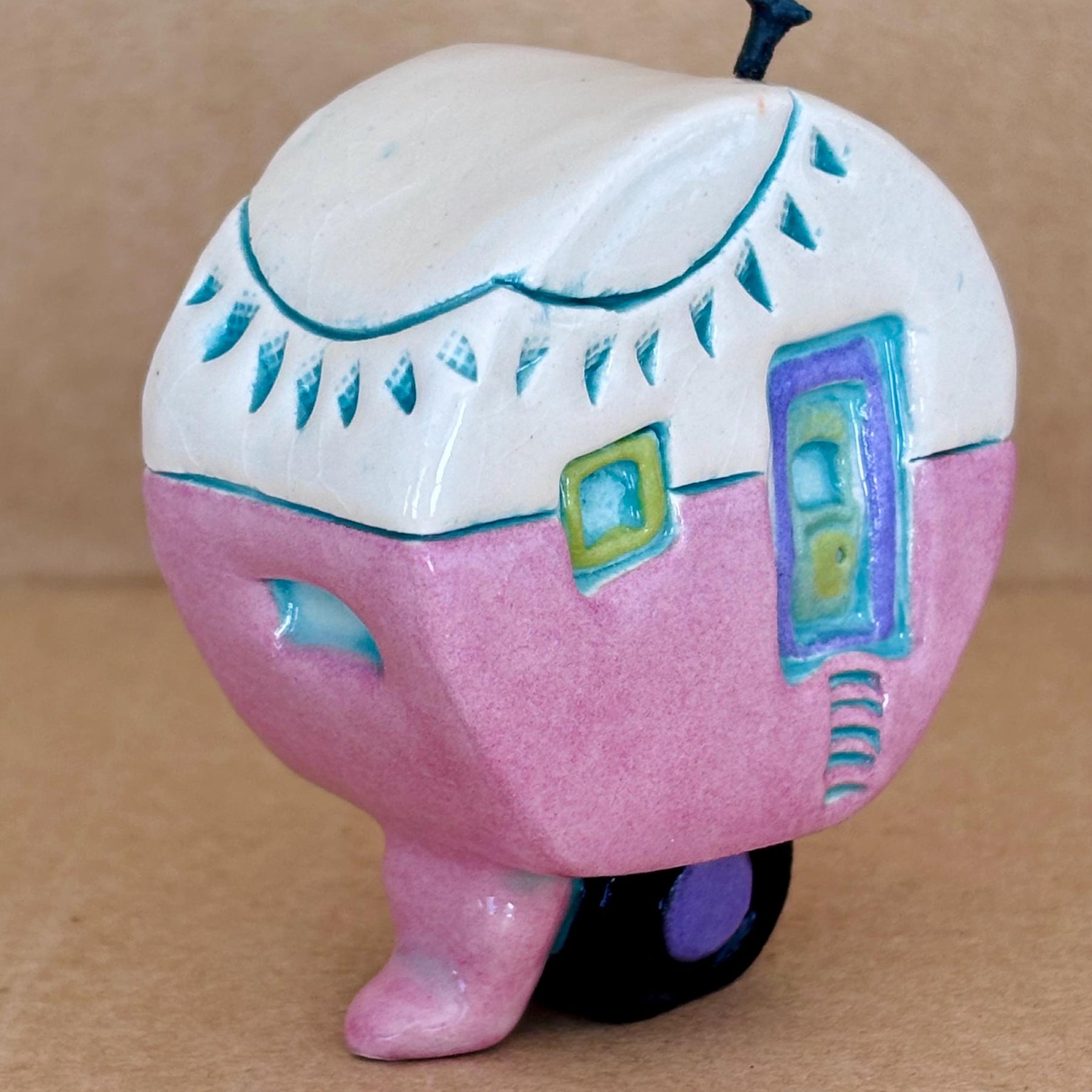 Small Retro Collectable Ceramic Caravan