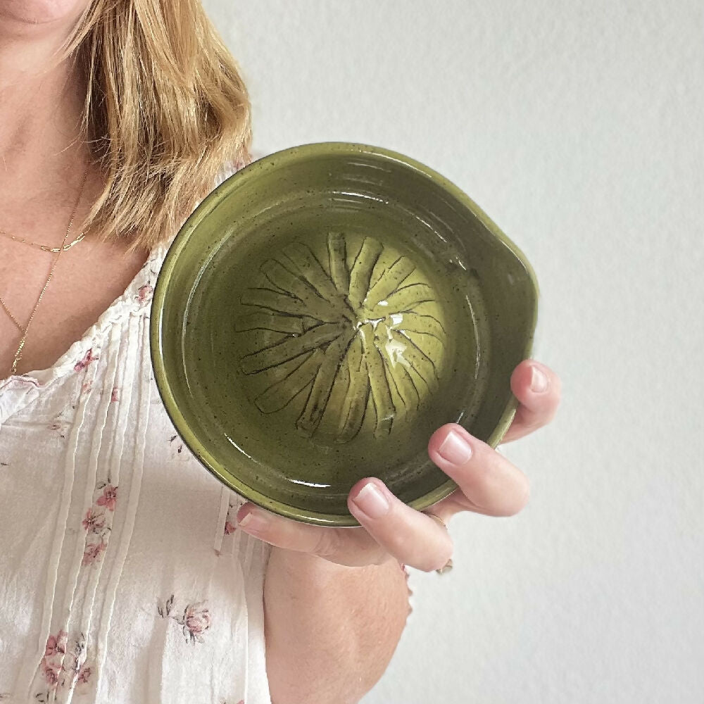 Australian-Ceramic-Pottery-Artist-Ana-Ceramica-Home-Kitchen-and-Dining-Utensils-and-Cutlery-Handmade-Ceramic-Citrus-Juicer-Plate-Black-Clay-Olive-Speckle-Wheel-Thrown-Pottery-Ceramic