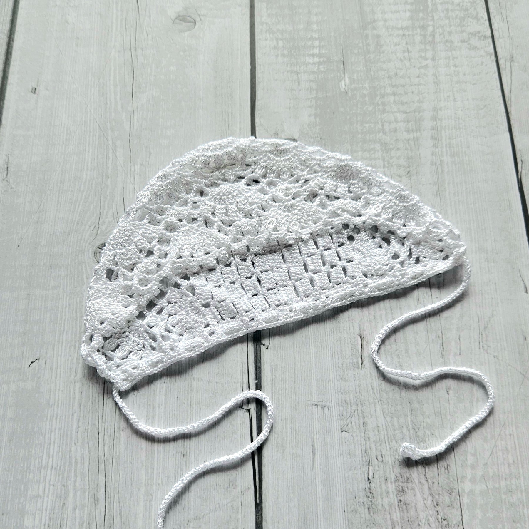 Handmade Newborn Gift Set – Silk Blanket, Bonnet & Booties | Luxury Baby Gift | White