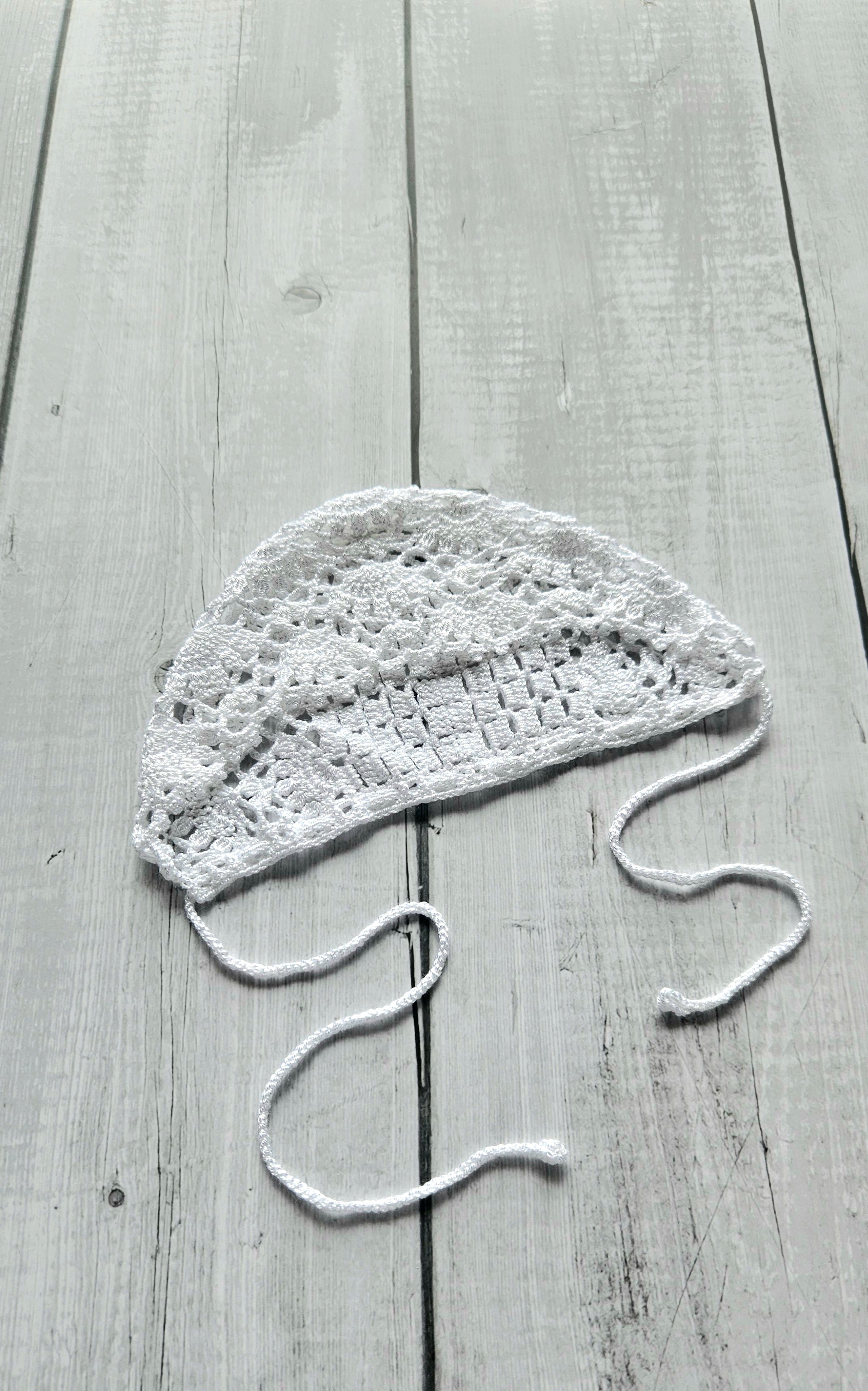 Handmade Newborn Gift Set – Silk Blanket, Bonnet & Booties | Luxury Baby Gift | White