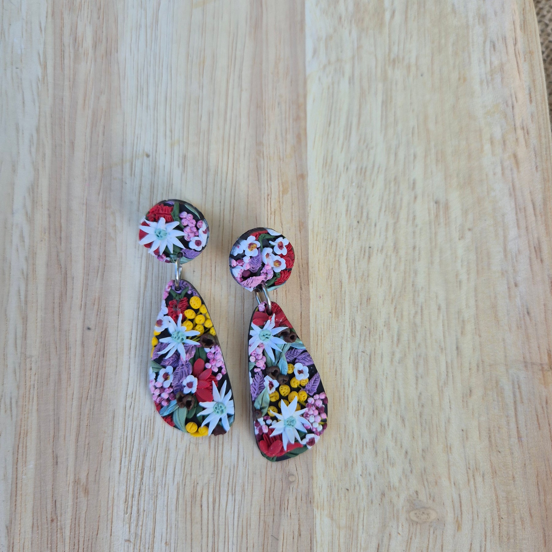 Aussie Flora Dangle Earrings