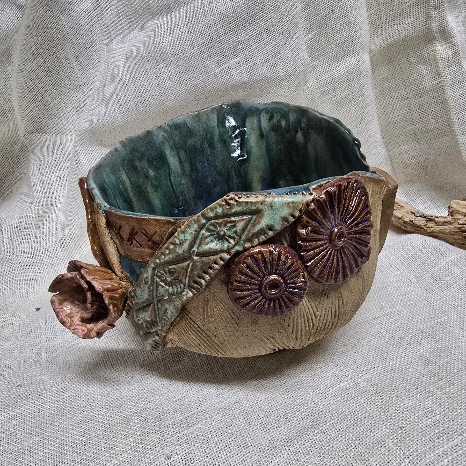 Rainforest pool bowl