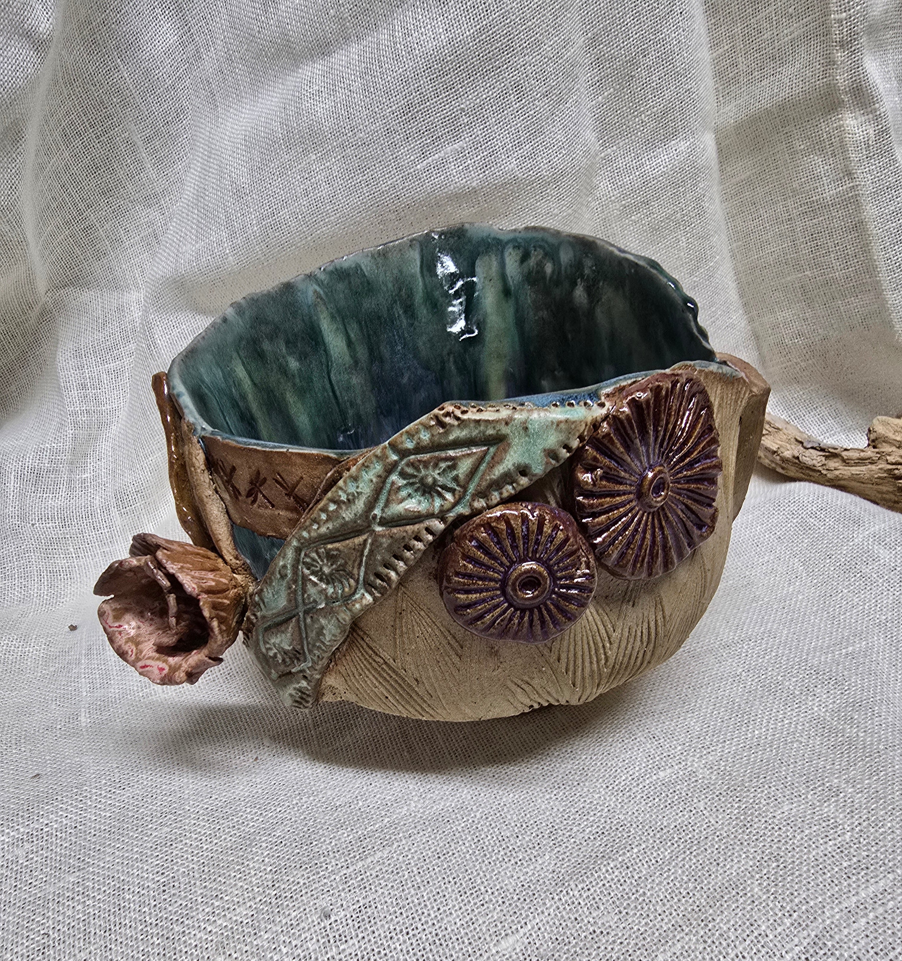 Rainforest pool bowl