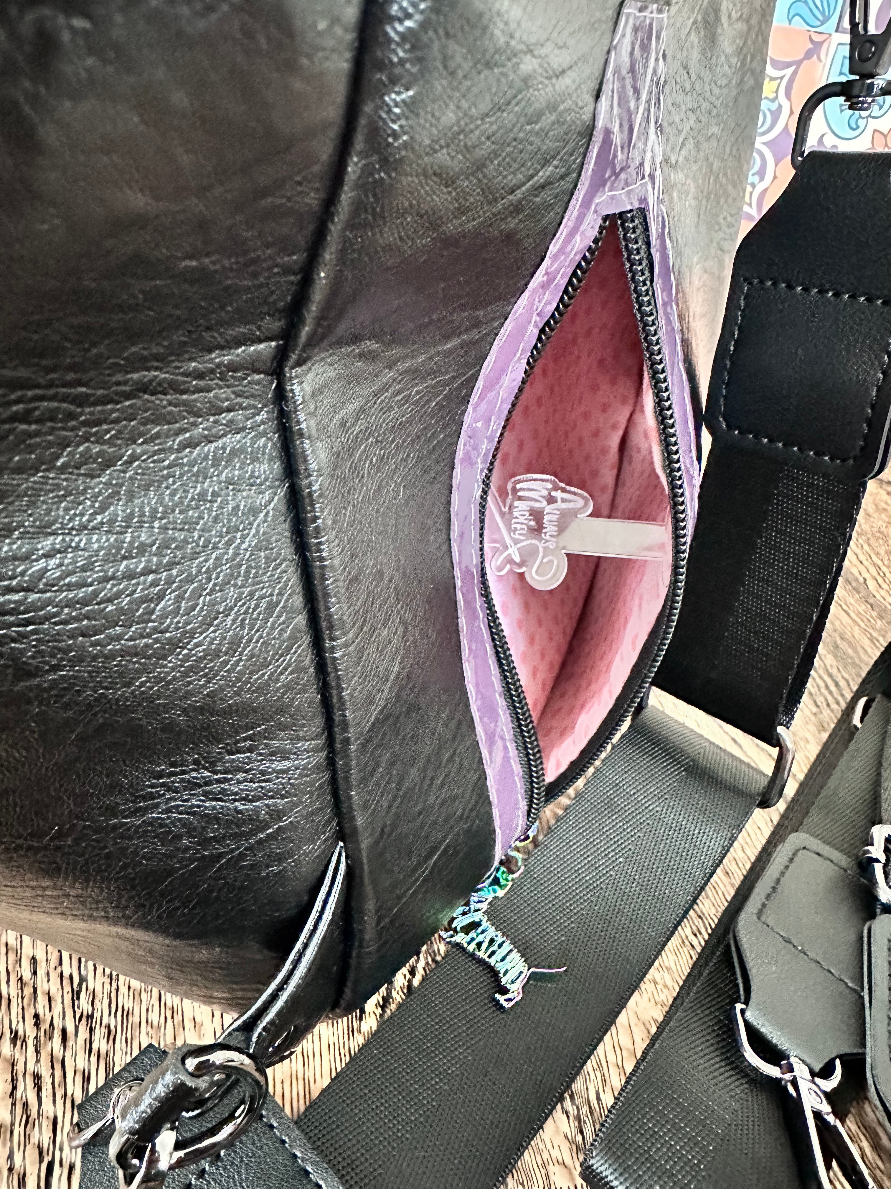 Siah Side lick Back Pack
