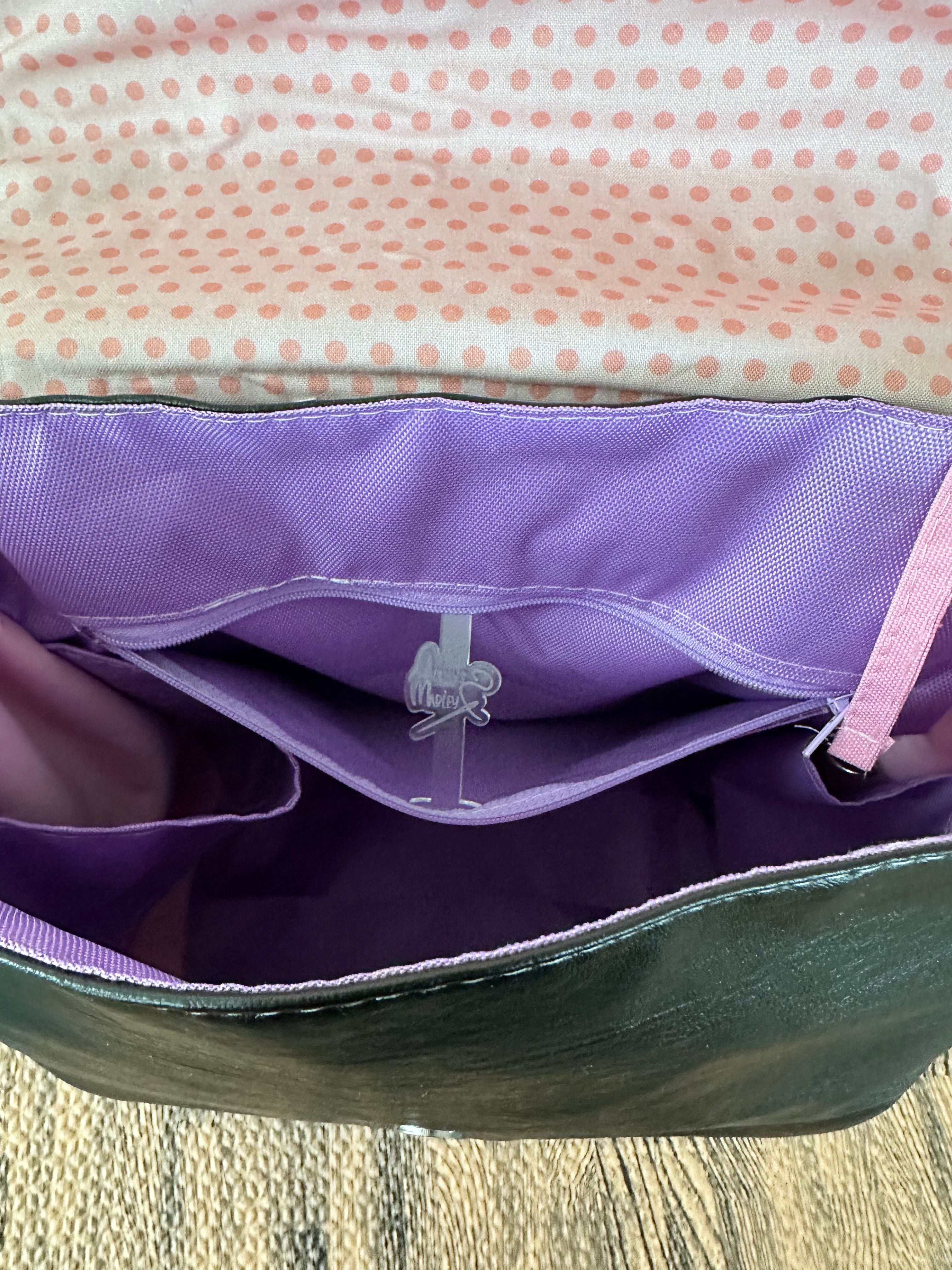 Siah Side lick Back Pack