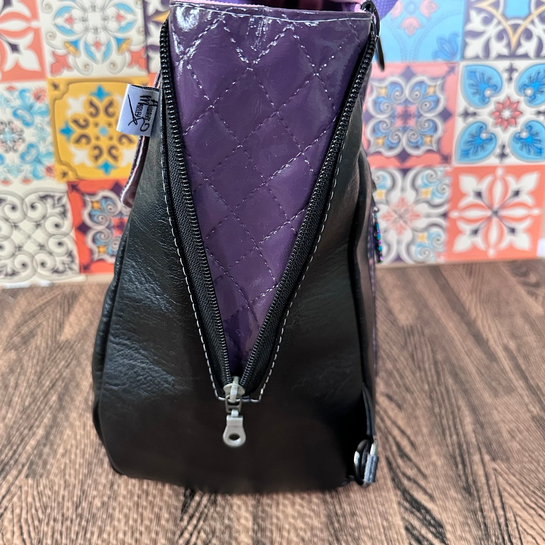 Siah Side lick Back Pack