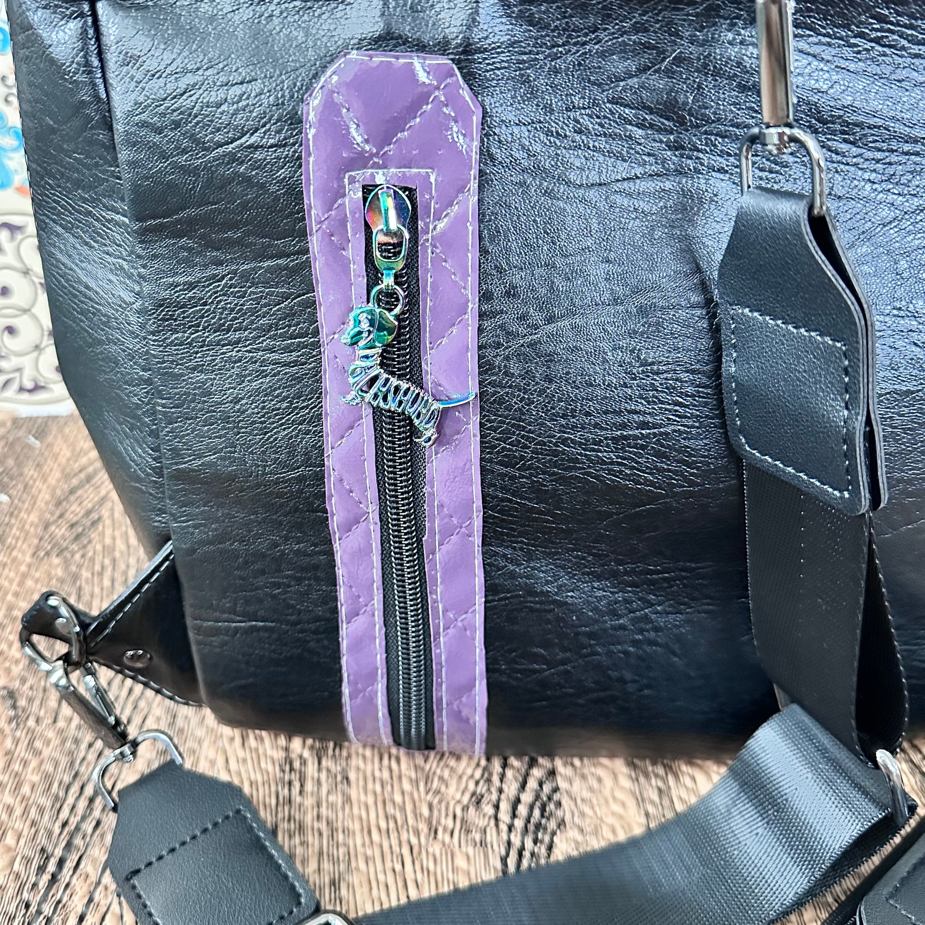 Siah Side lick Back Pack