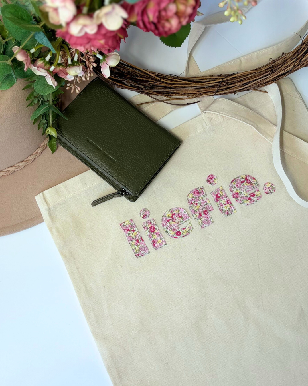 Tote Bag| Gift Bag | Raw Edge Floral Appliqué | Cheeky Afrikaans Word| Custom Word