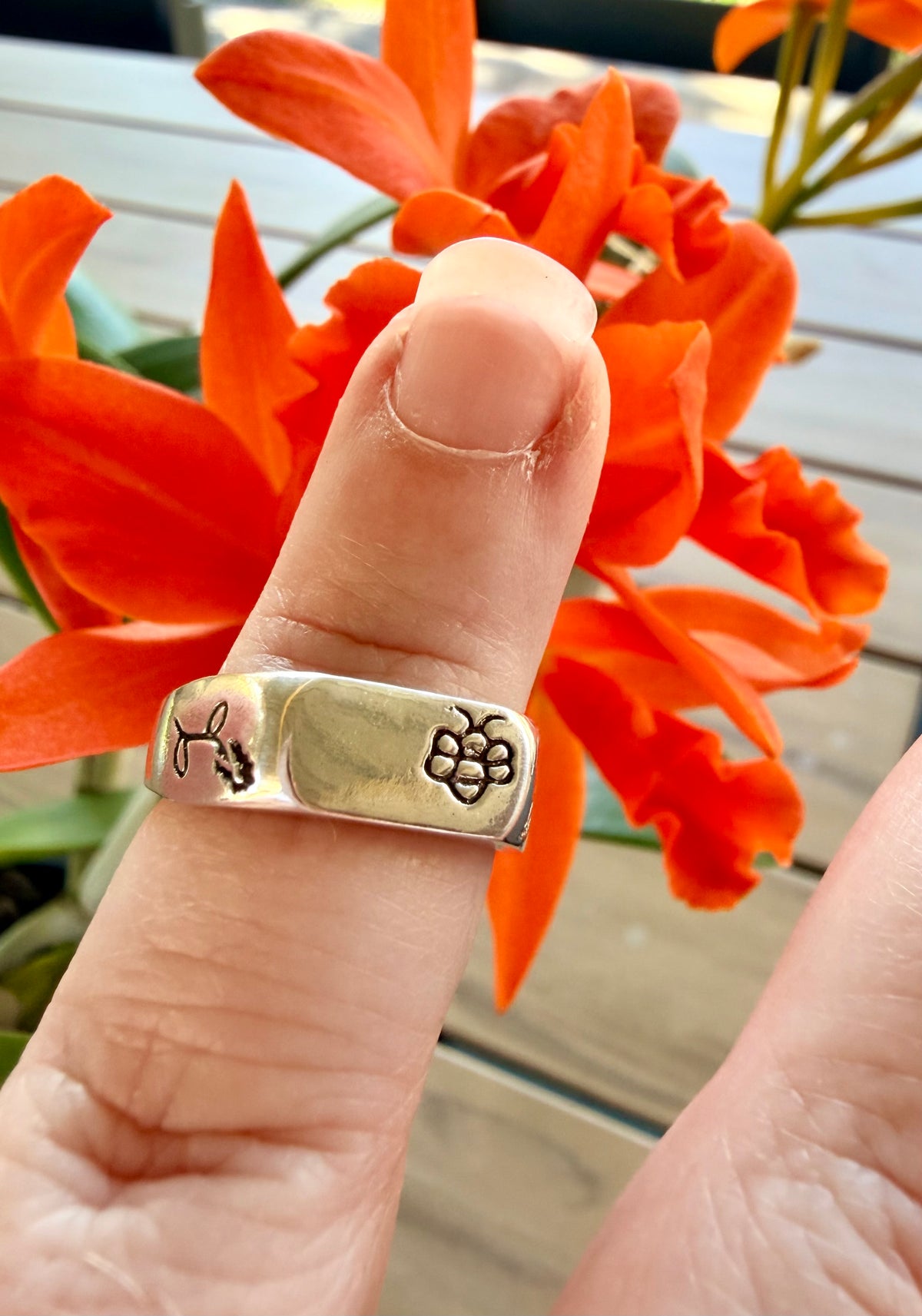 Bee The Flower Sterling Silver Signet Ring