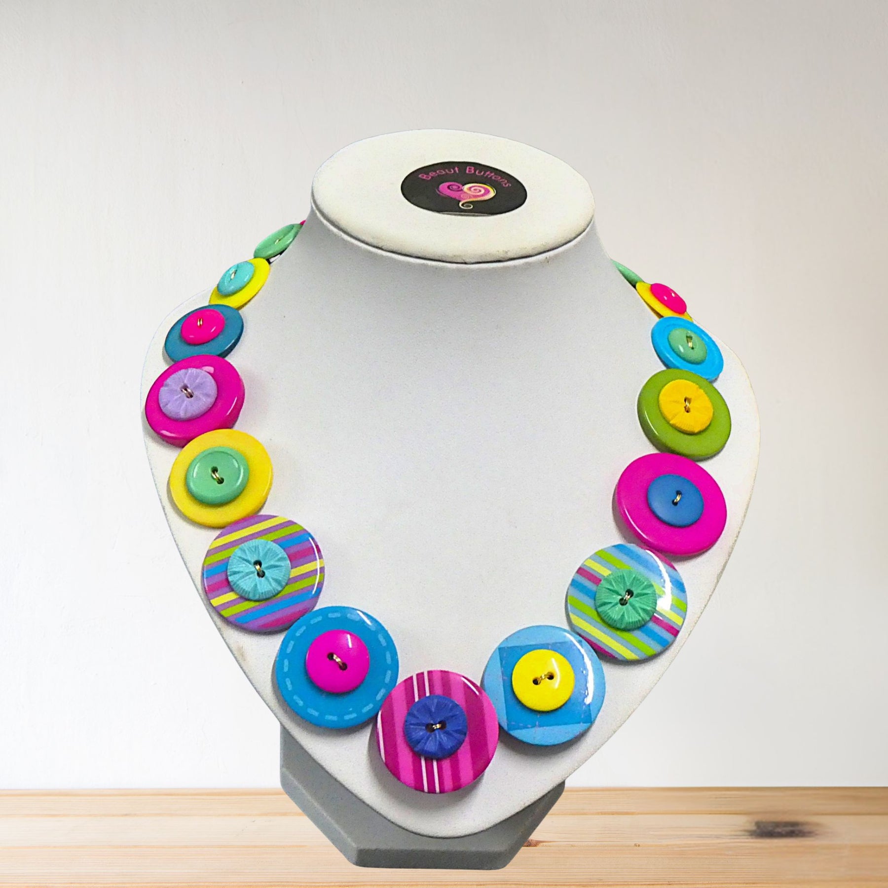 Button necklace - Carousel Colours