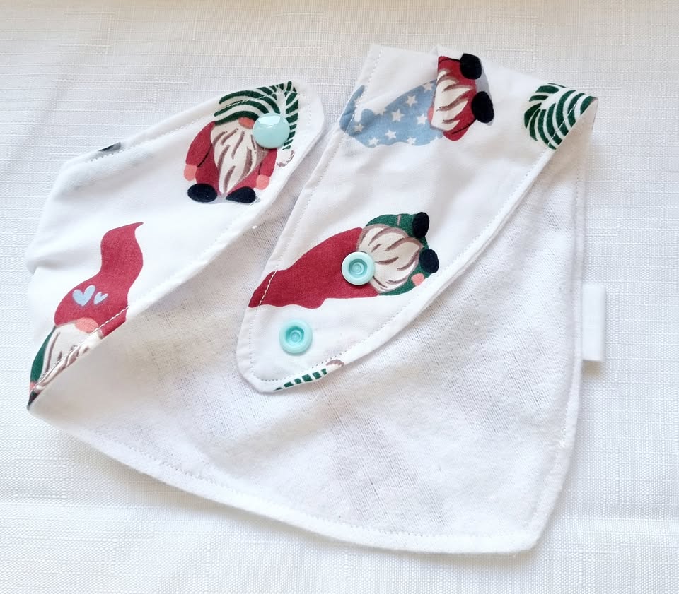 Christmas | Bandana Bib | Bib Set | Sensory Toy | Handmade | Handcrafted | Gender Neutral | BB054