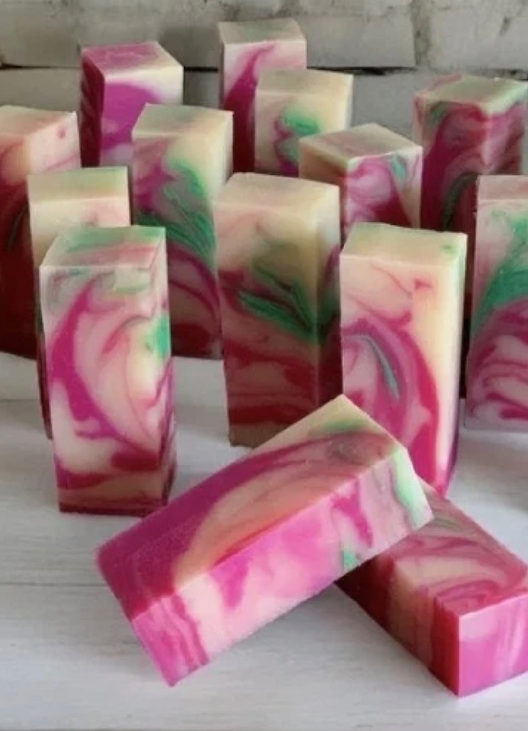 Handmade - Mini Scented Strawberry Sensation Soap Favours 20 PK