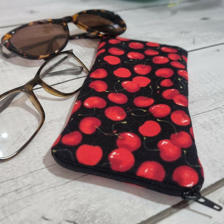 Upcycled double glasses pouch - cherries