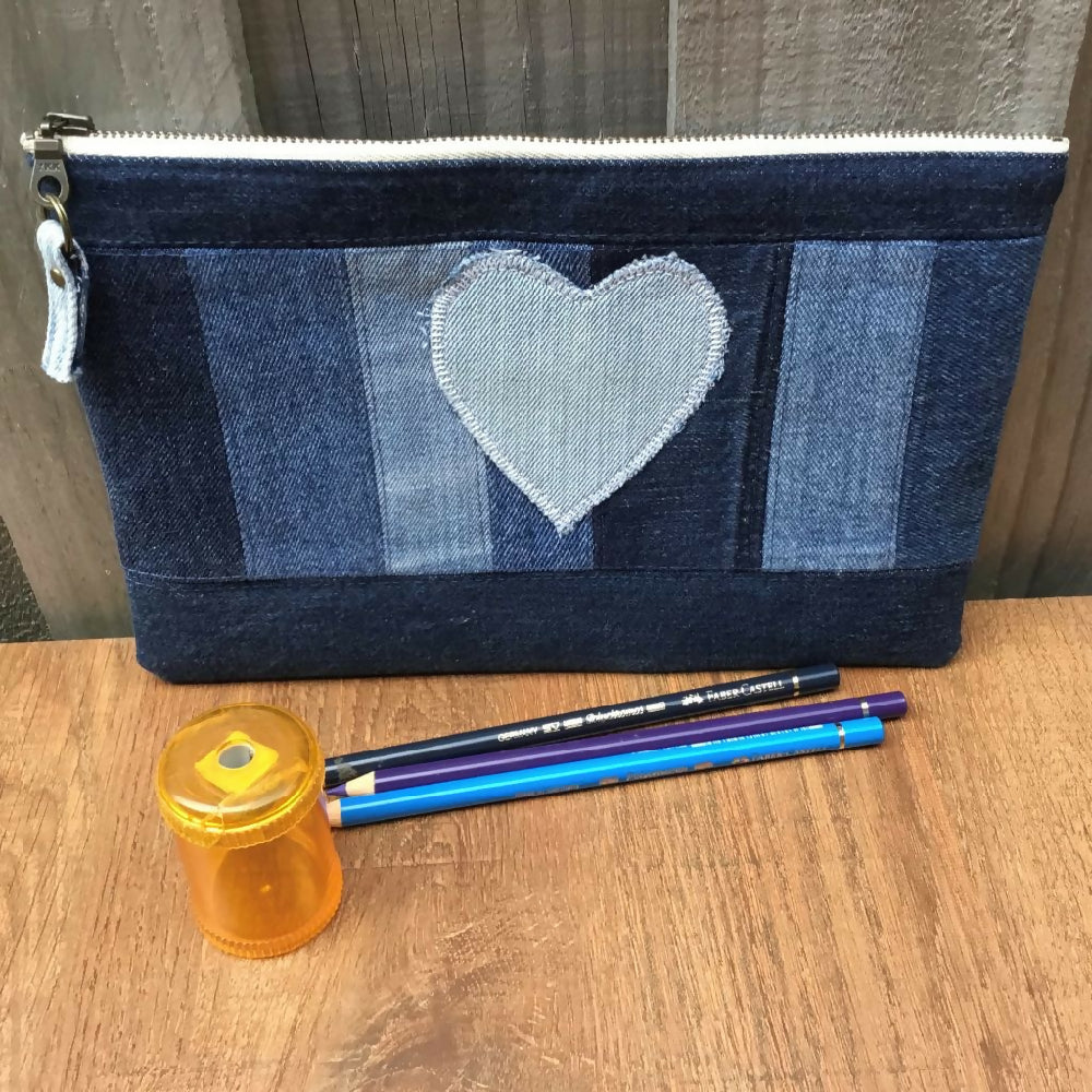 upcycled_denim_pouch_08g