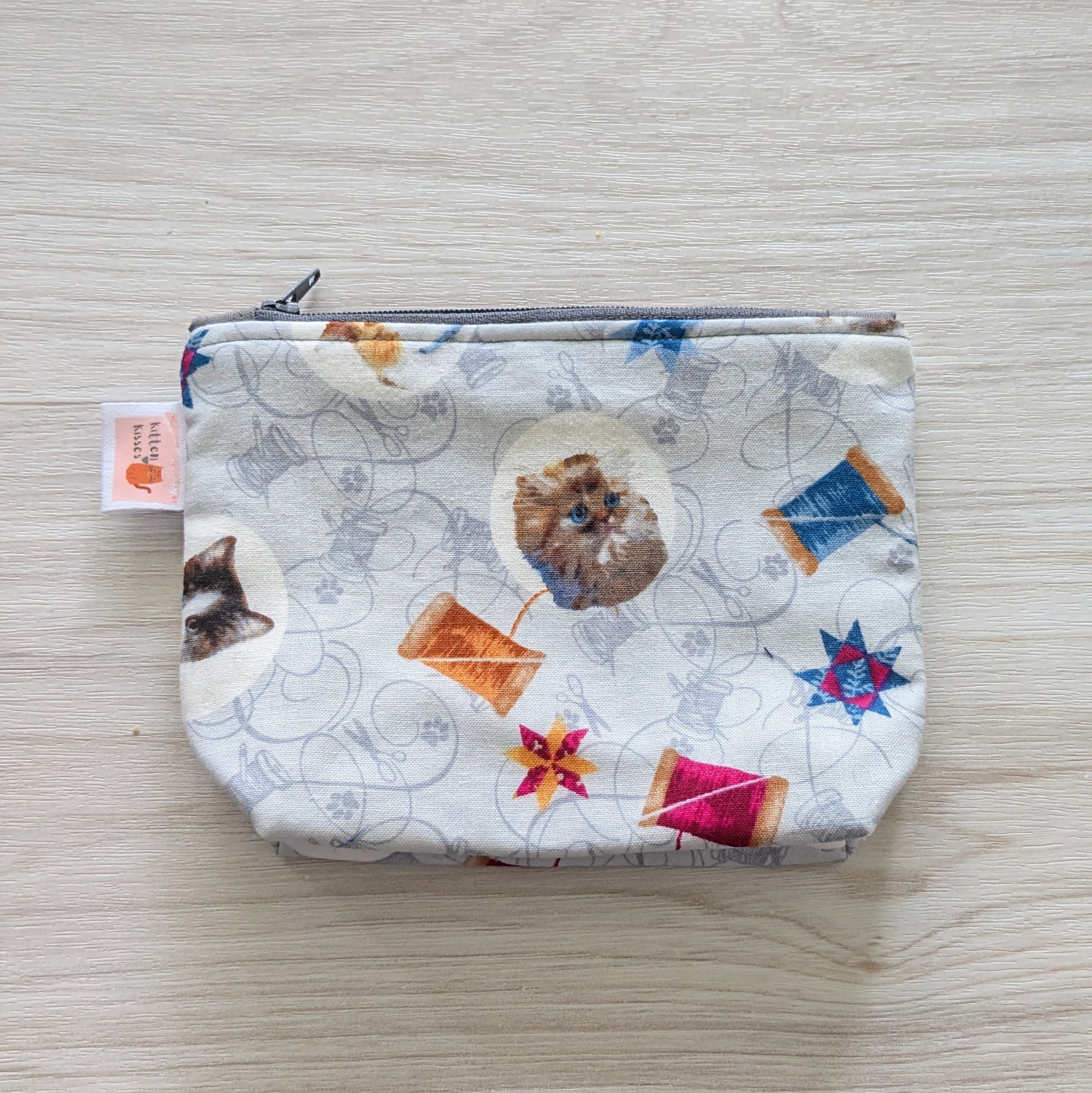 Small pouch