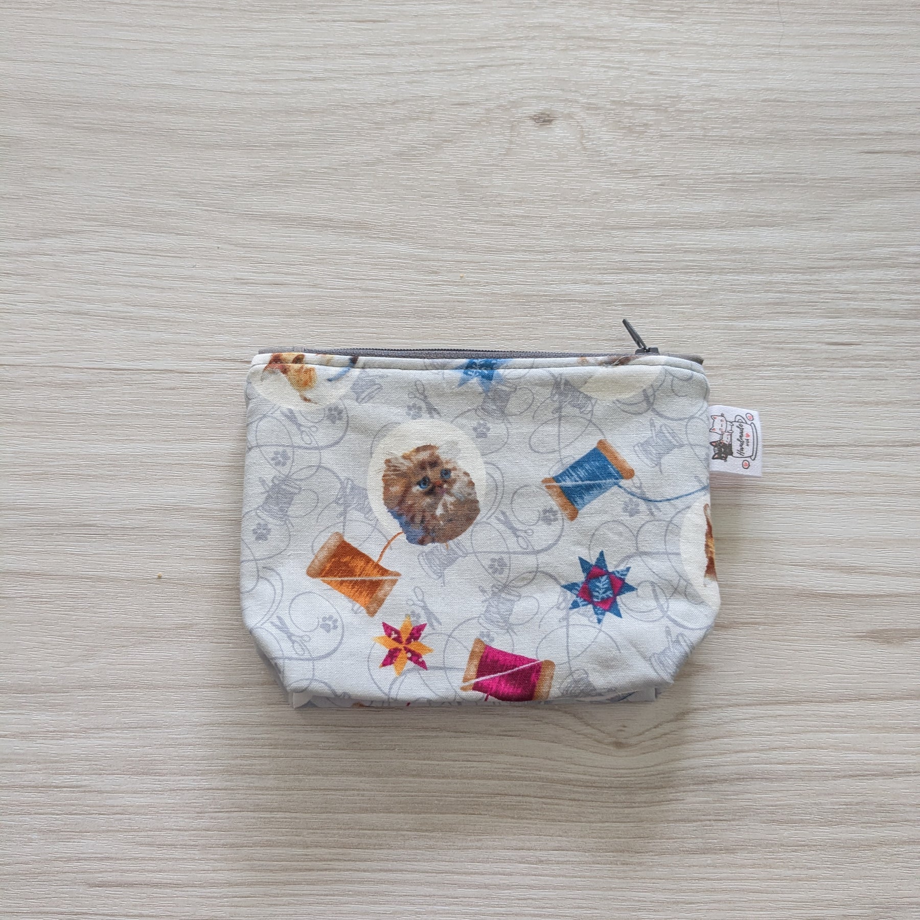 Small pouch