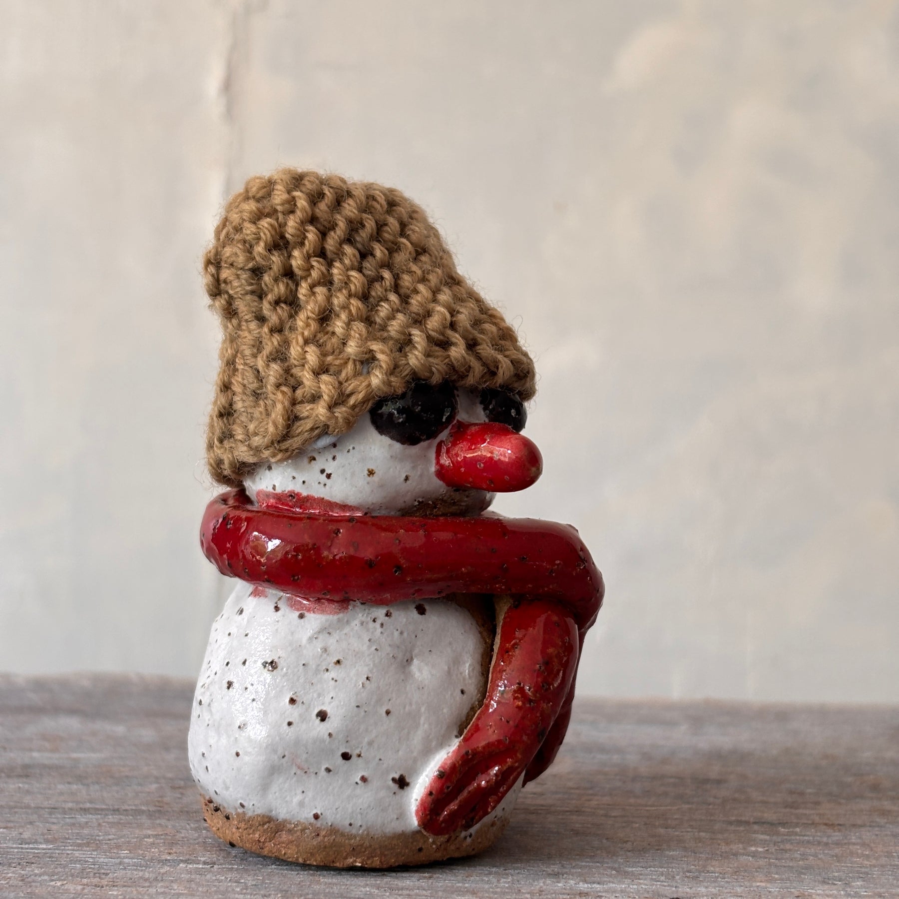 Ceramic Snowman with light-brown hand-knitted hat (26-13)