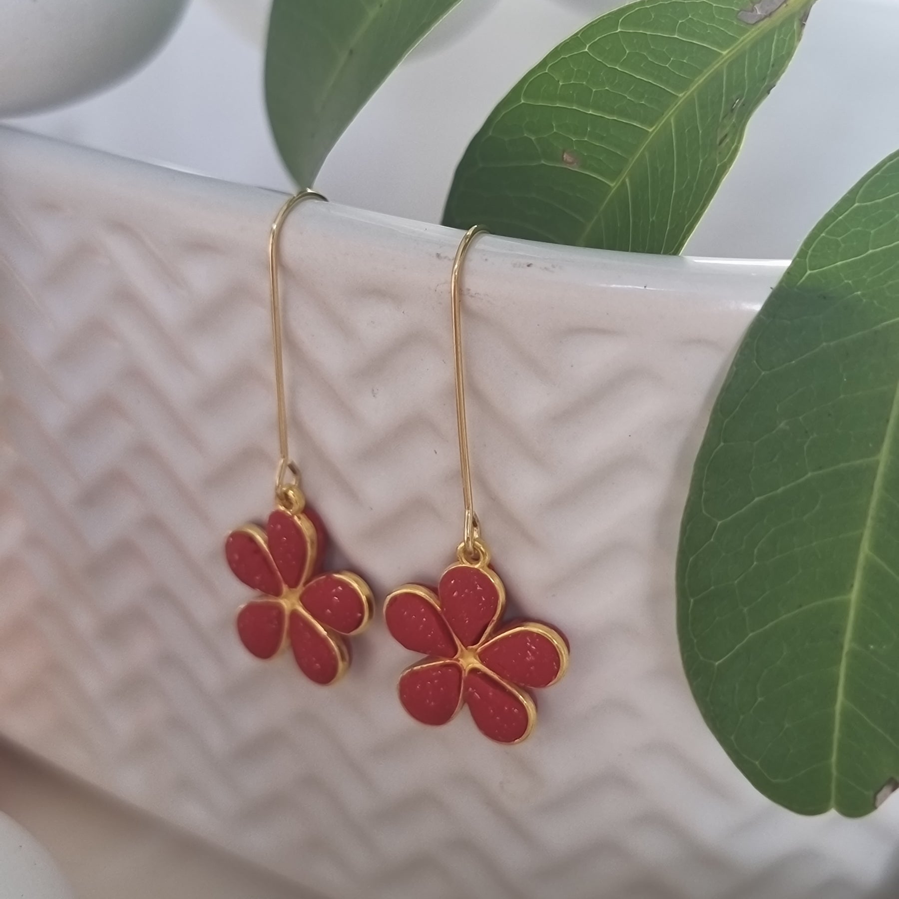 Christmas Daisy - Red and Gold earrings