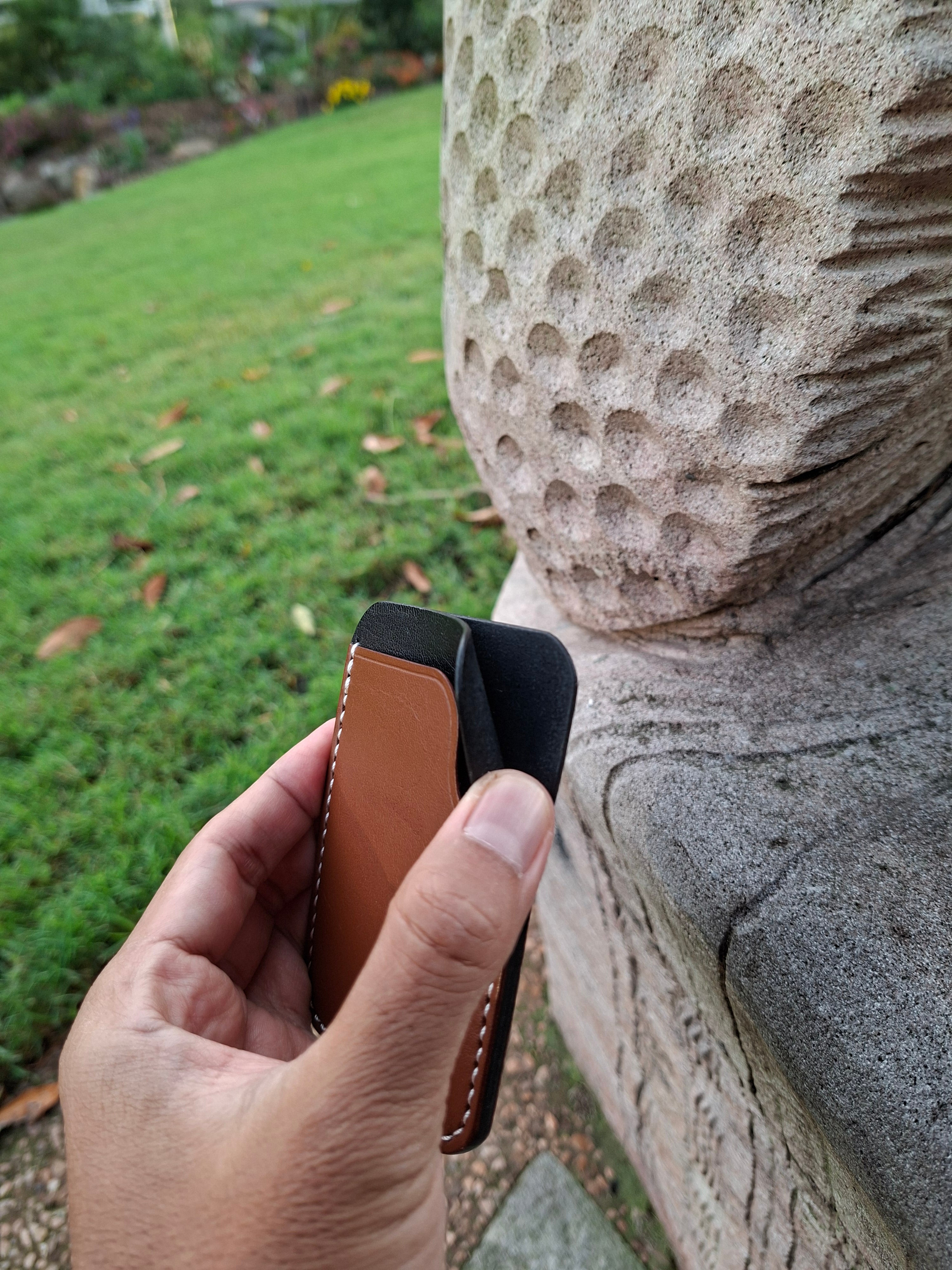 Three-Pocket Cardholder - Whisky/Black with White Thread