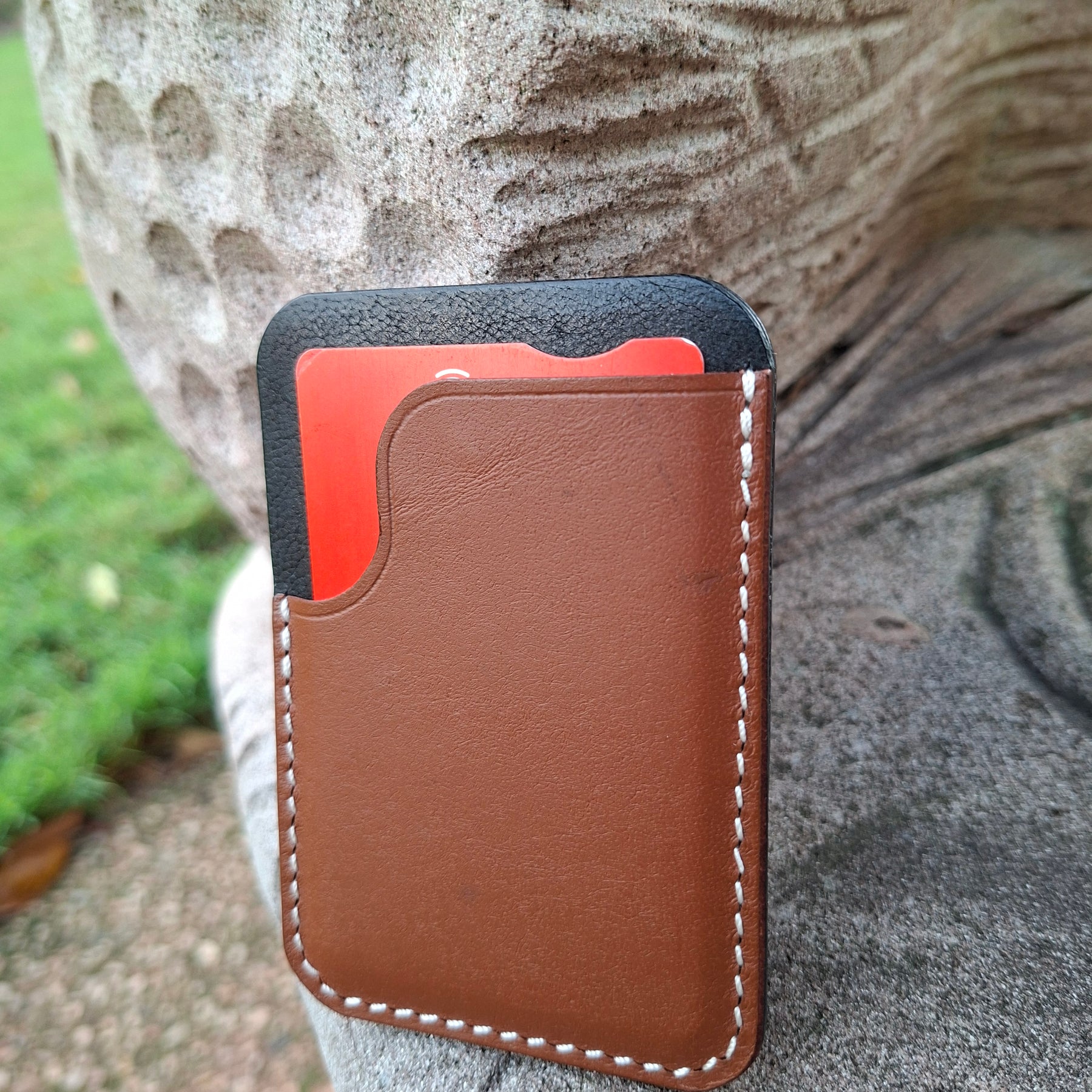 Three-Pocket Cardholder - Whisky/Black with White Thread