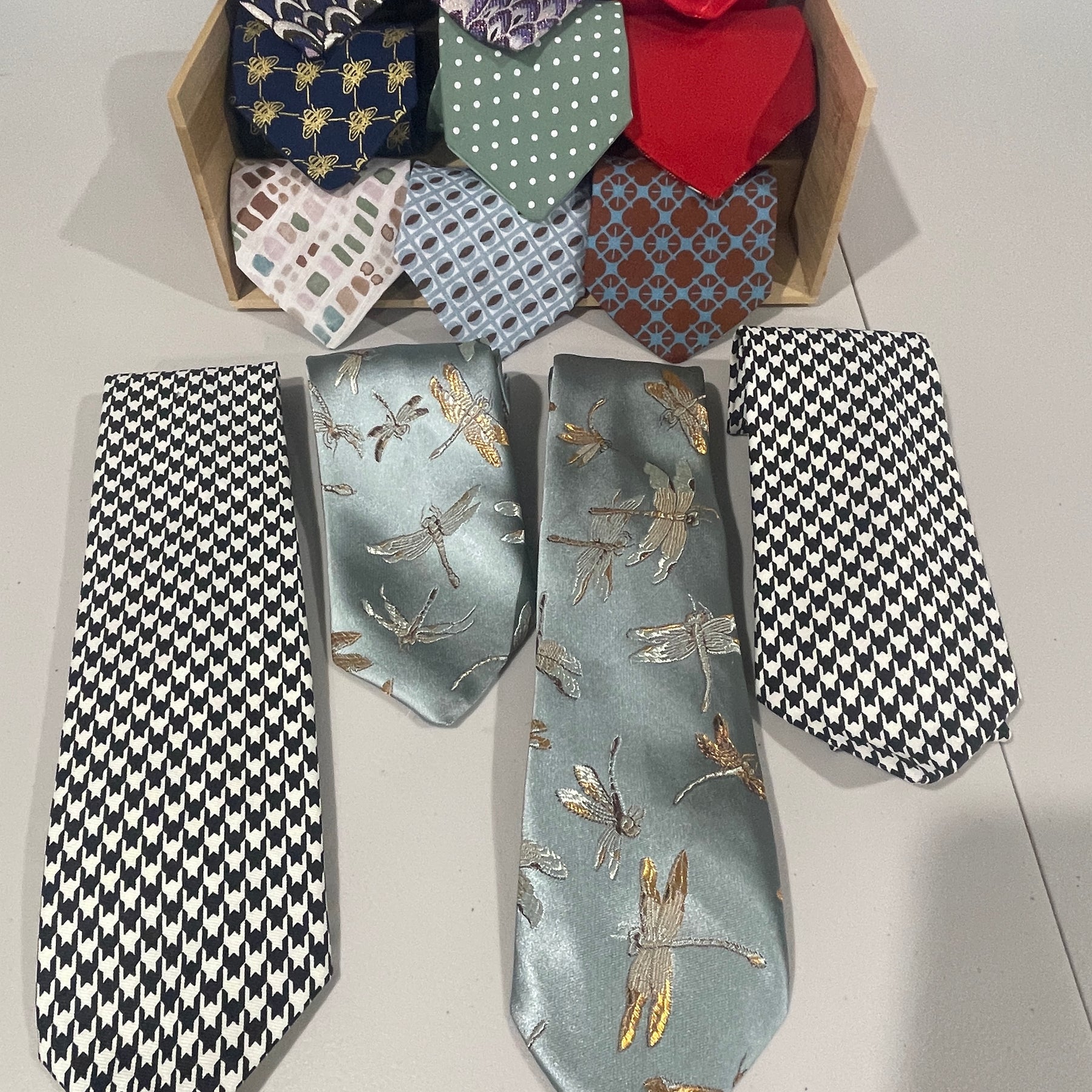 Neck Tie - Houndstooth