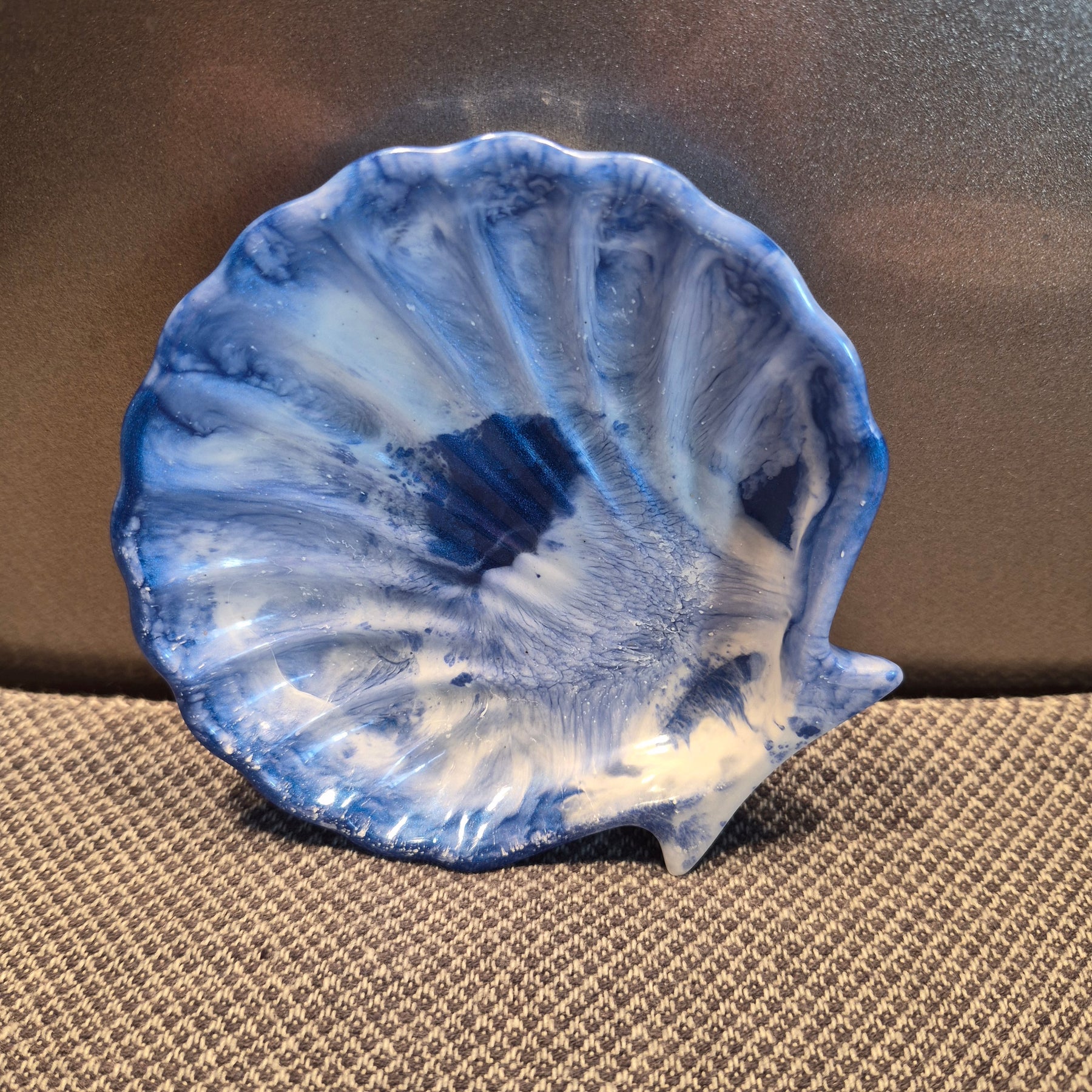 Seashell soap dish/trinket tray.