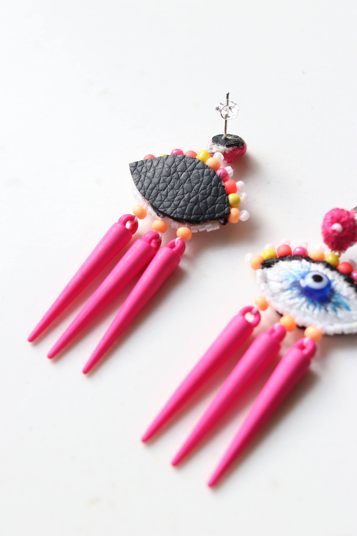 Eye Motif Earrings