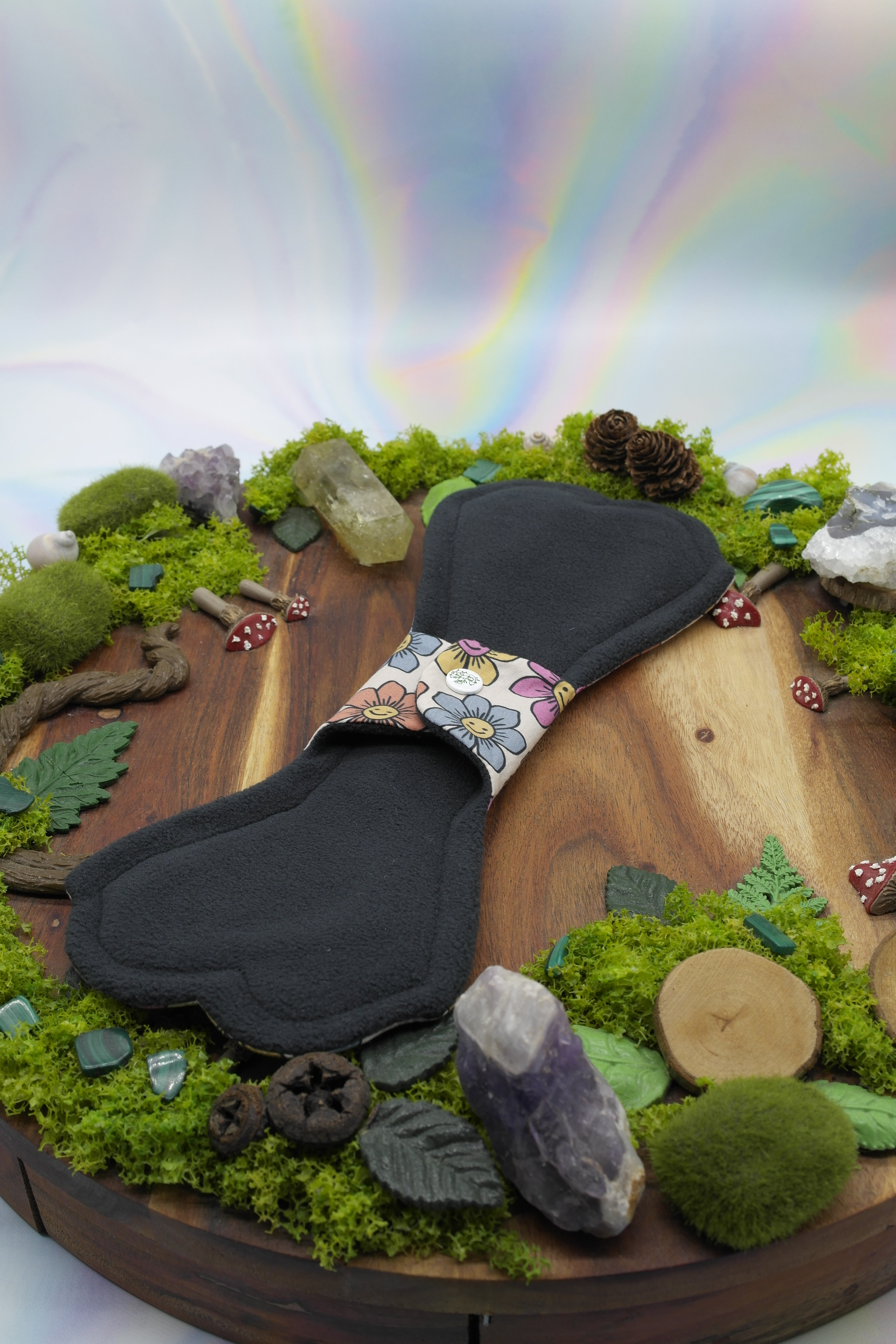 Eco-friendly menstrual cloth pad 12" Moderate (Lips of an Angel) - Kaleidoscopic Flowers