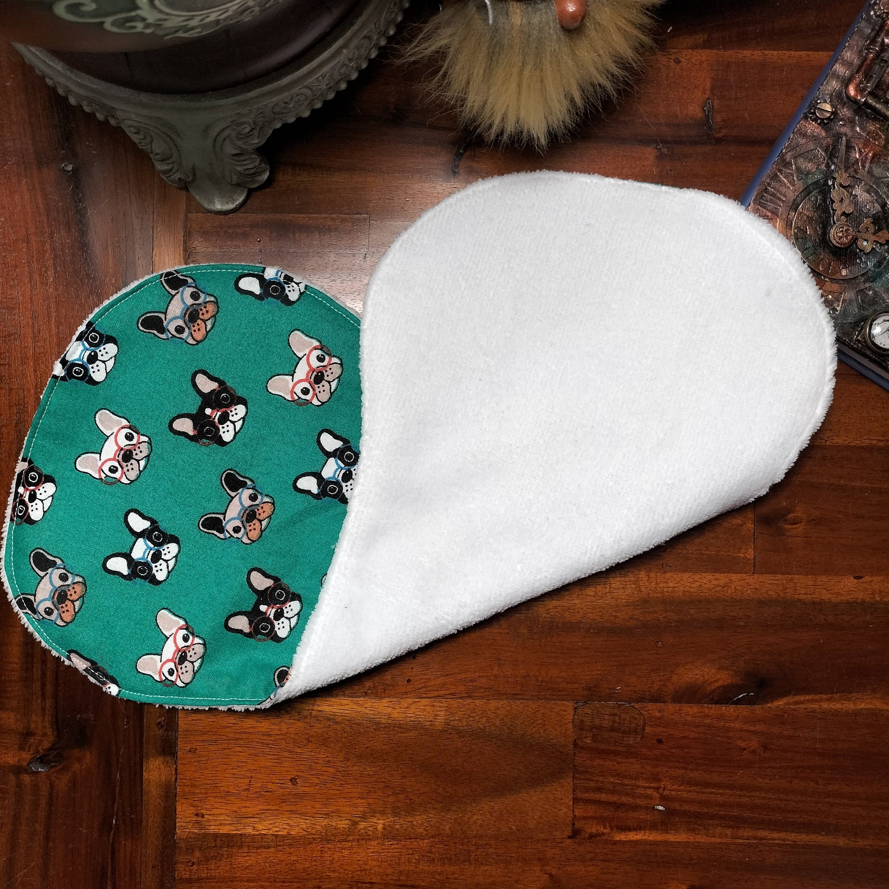 DOGS BIB & BURB CLOTH GIFT BUNDLE