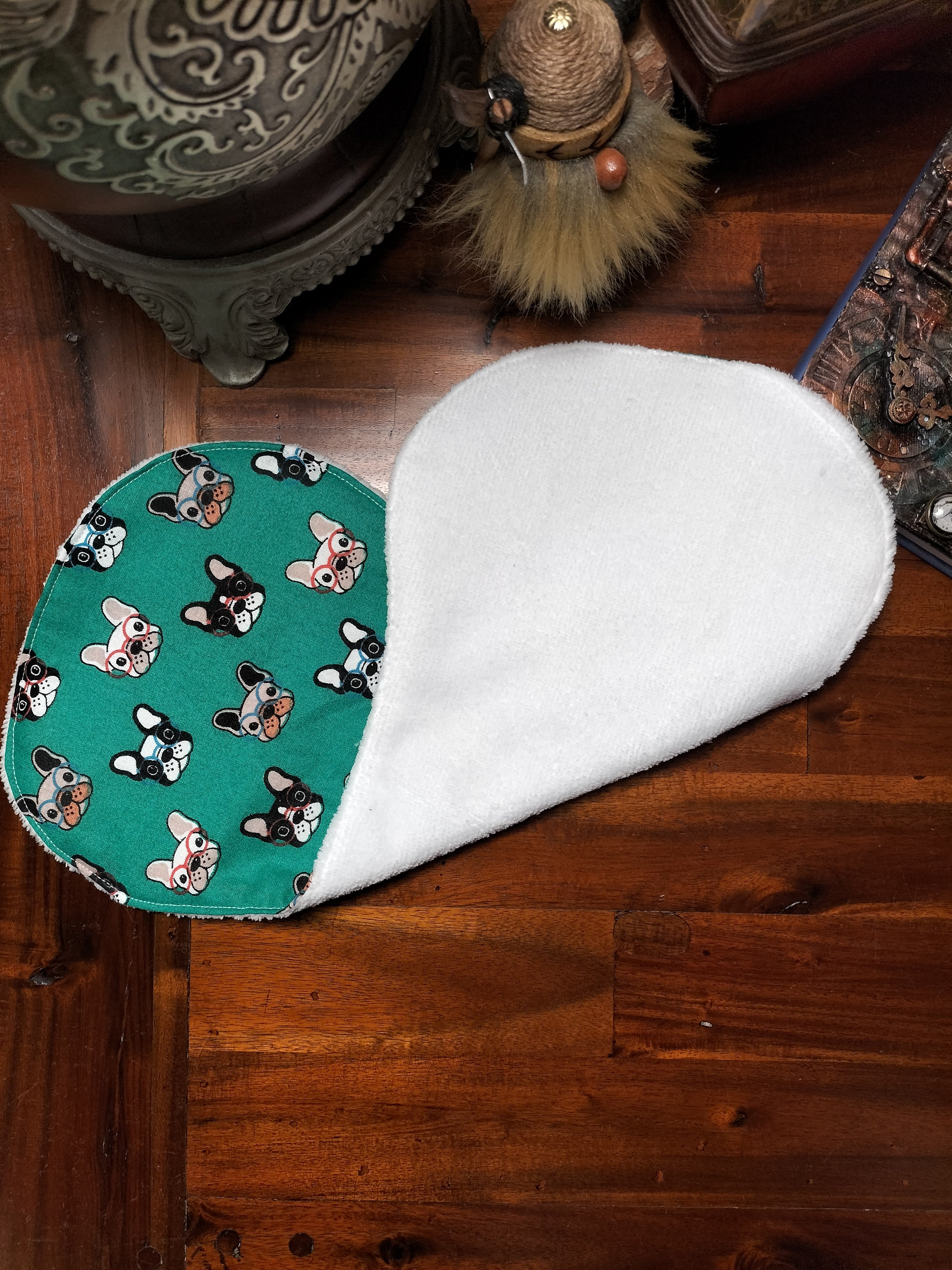 DOGS BIB & BURB CLOTH GIFT BUNDLE