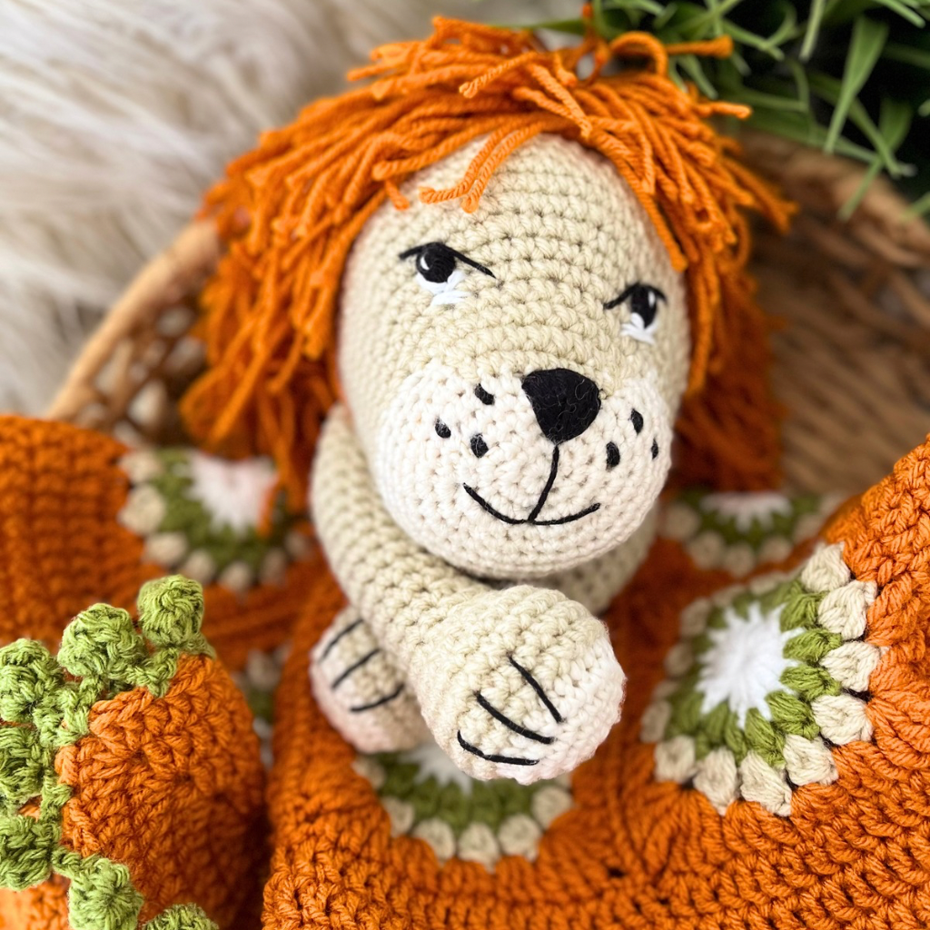 Crochet Lion Snuggle Blanket, Crochet Lion Lovey Blanket 50cms