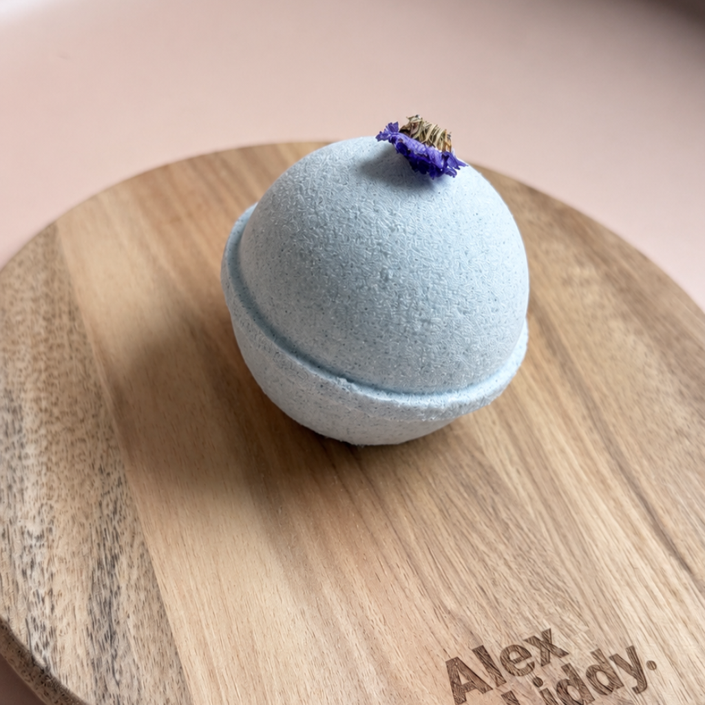 Moon Stillness Bath Bomb | Lavender & Ylang Ylang — 6.4cm