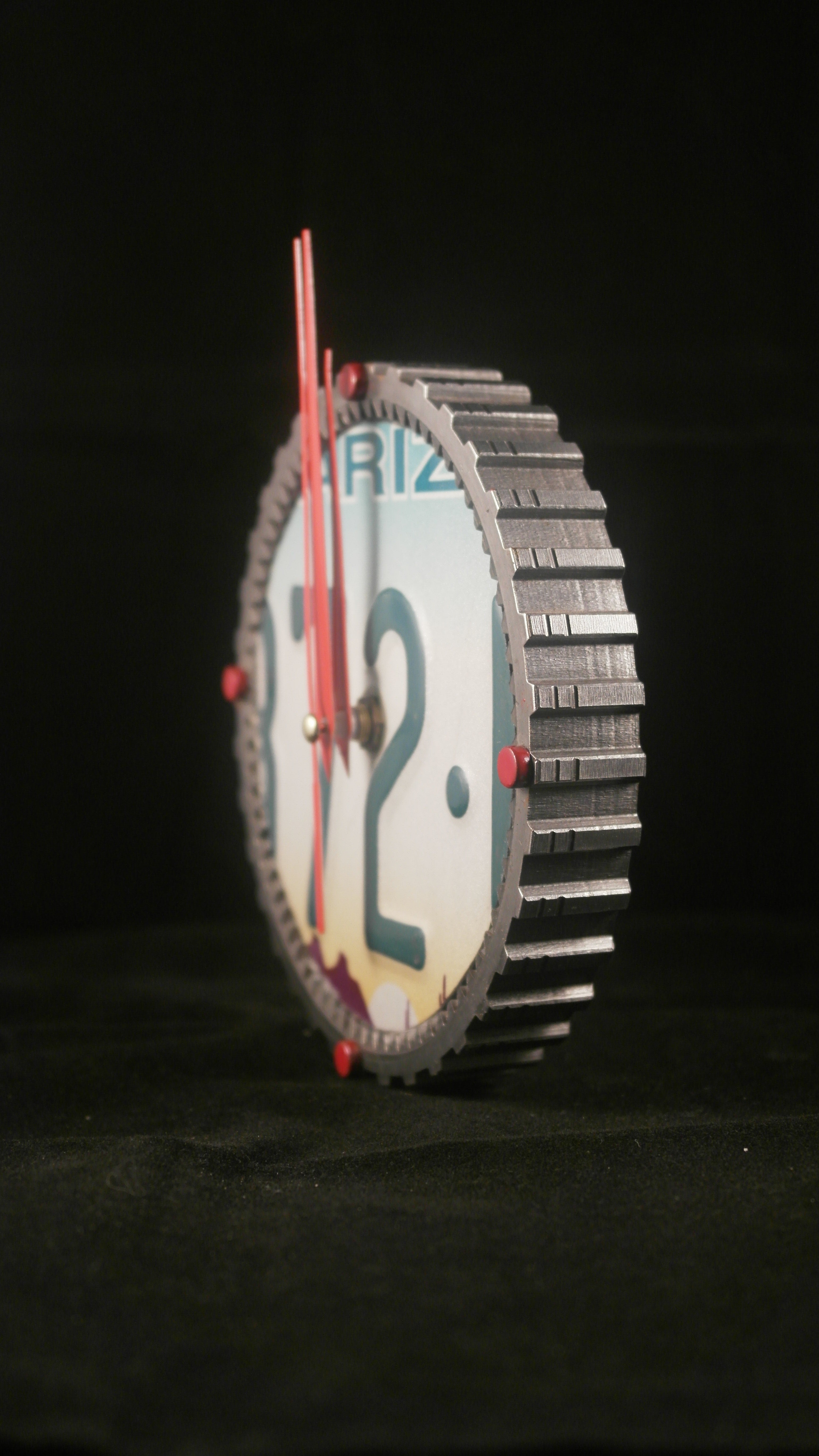 Real Car Part Gear Clock with USA Licence Plate Insert