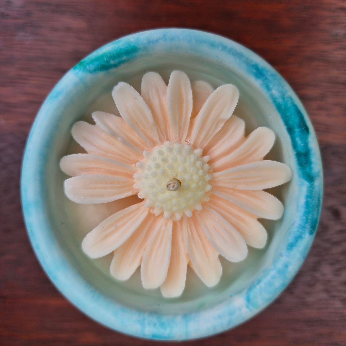 Aqua concrete tub candle with soy wax and sandalwood fragrance